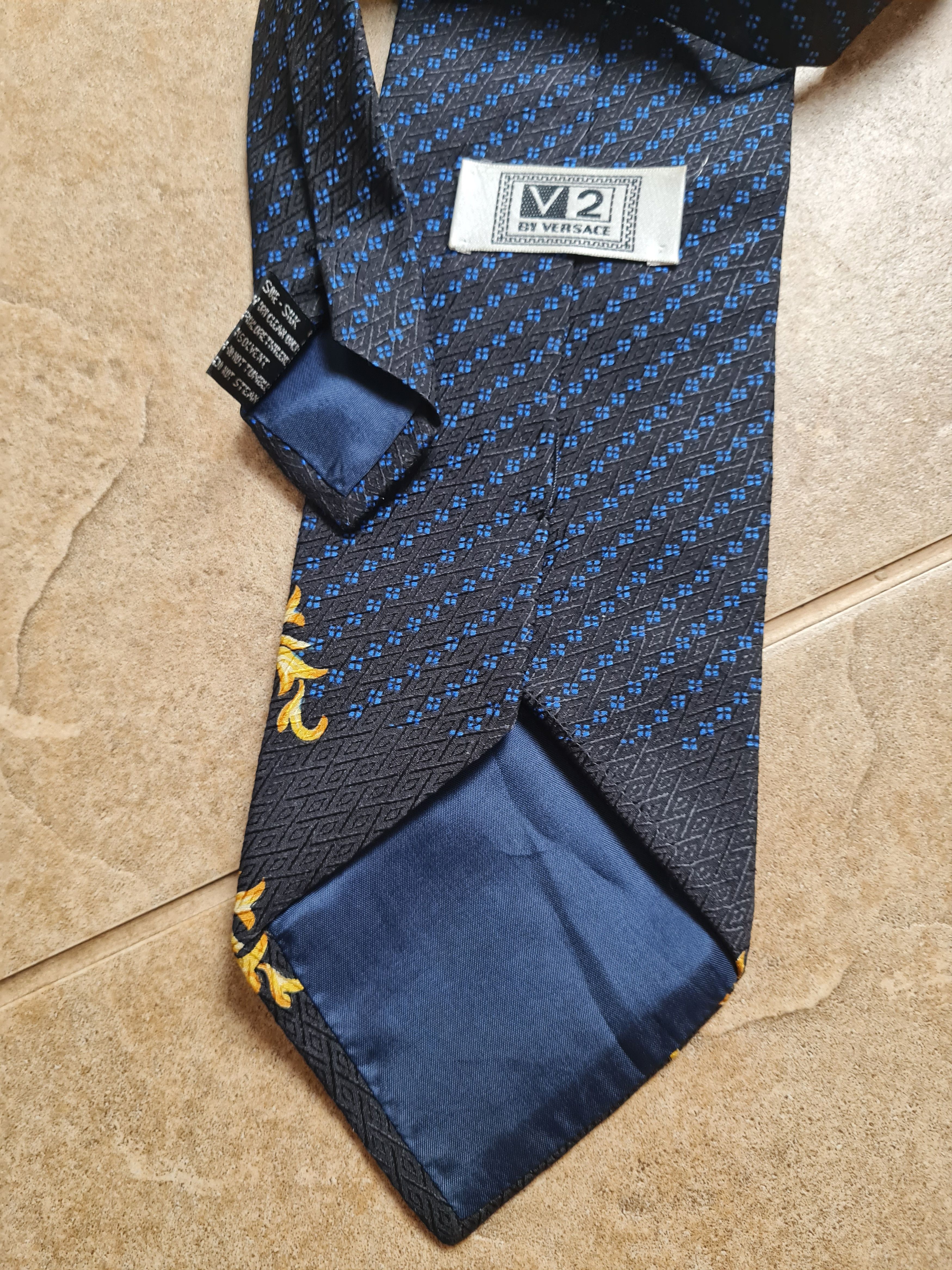 Versace Mens Black Gold Vintage V2 Versace Baroque Print Silk Tie Size ONE SIZE - 18 Thumbnail