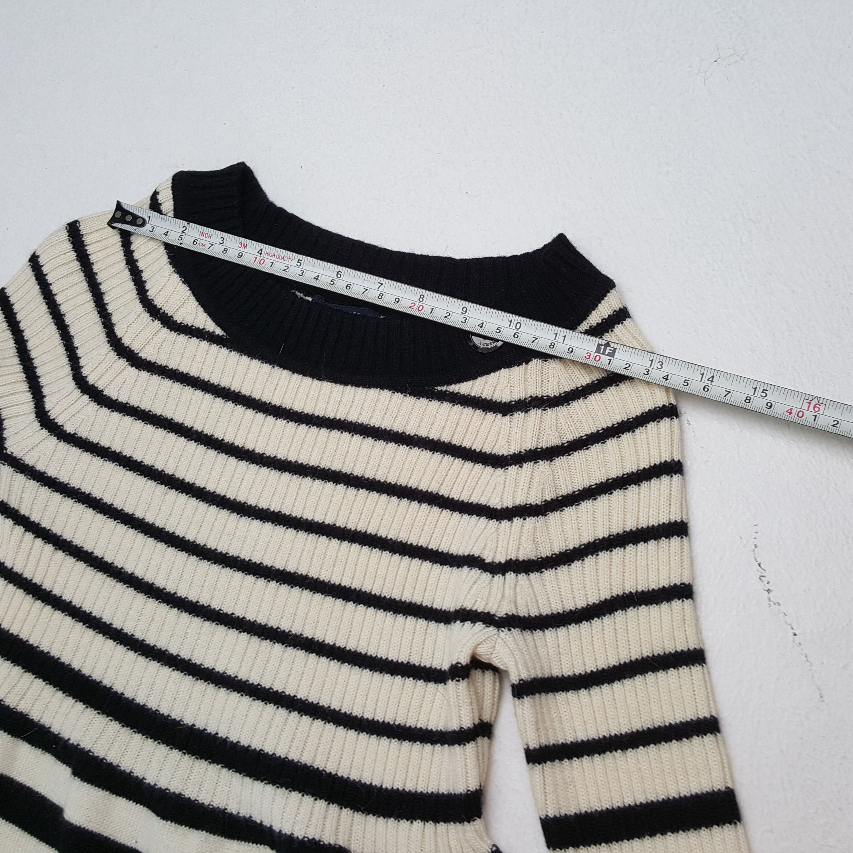 Burberry × Vintage BURBERRY LONDON Stripes Design Fashion Style Tshirt Size XXS / US 00 / IT 34 - 4 Thumbnail
