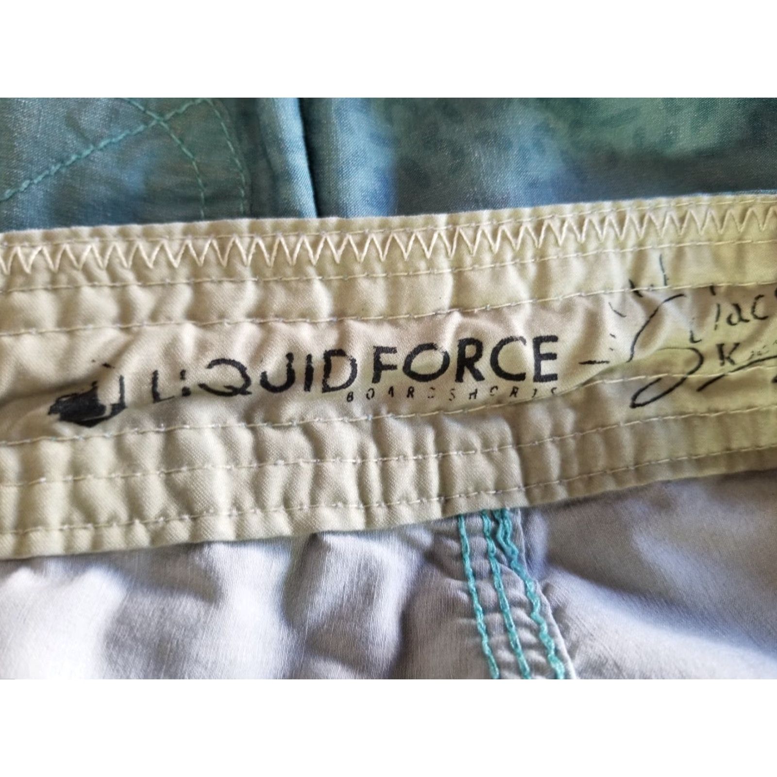 Vintage Liquid Force Mens Board Shorts Bottom 30 Green Pockets Quick Dry Beach Surfing Recreational 100% Polyester Regular Swim Trunks Stains Size US 30 / EU 46 - 5 Thumbnail