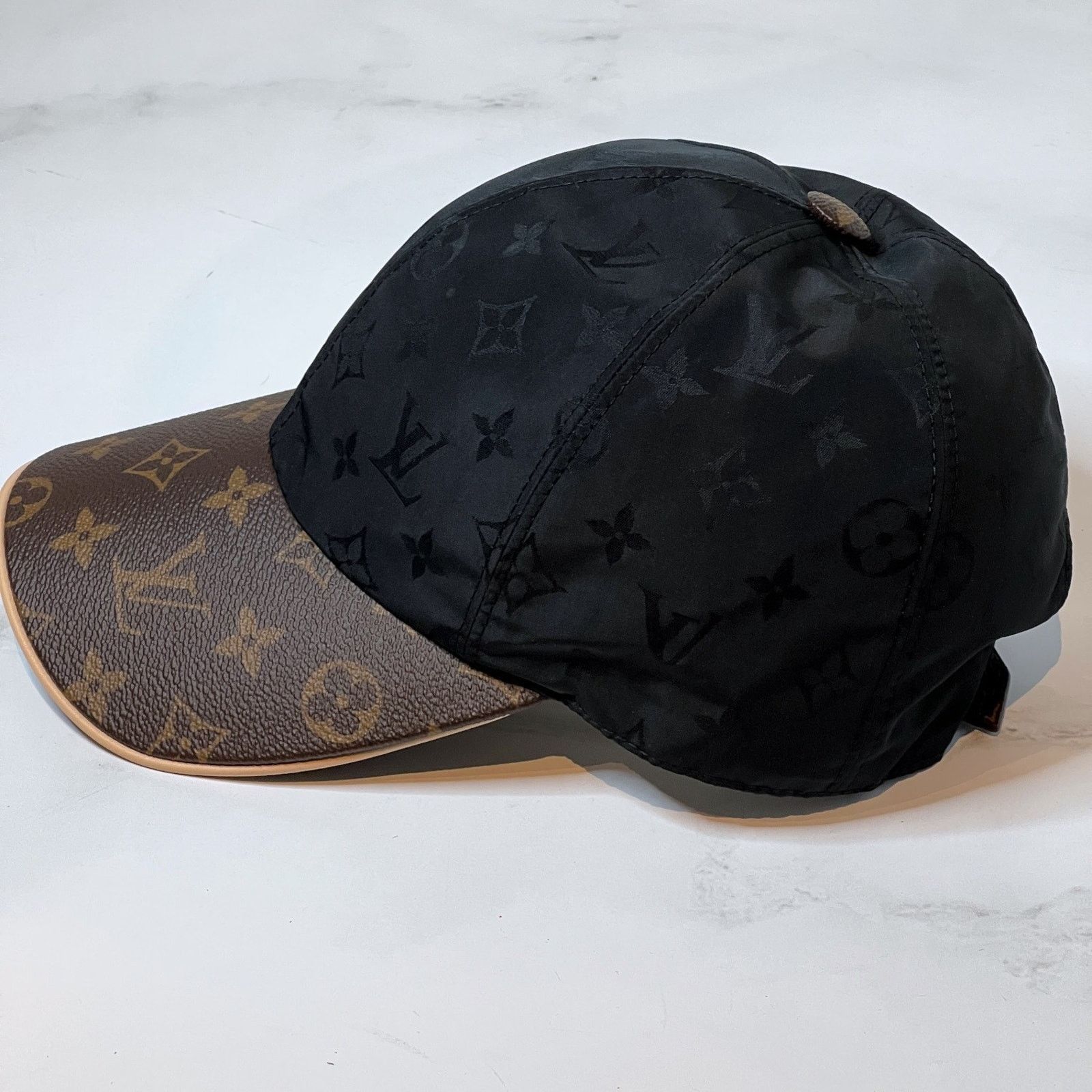 Louis Vuitton Louis Vuitton Cap Ou Pas Baseball Cap Black Medium NWOT Size ONE SIZE - 4 Thumbnail
