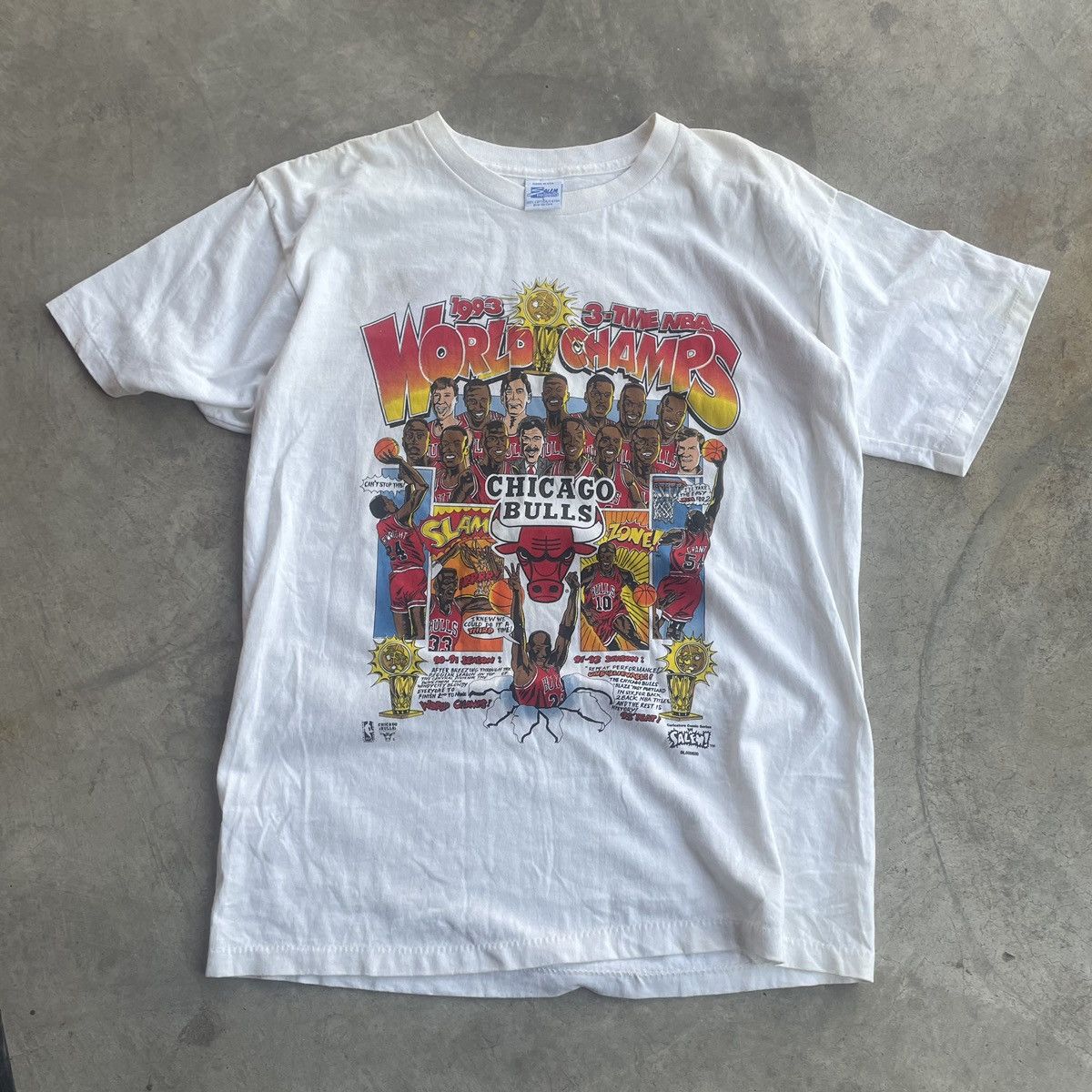 Salem Sportswear Vintage Chicago Bulls Cartoon Tee Size US L / EU 52-54 / 3 - 1 Thumbnail