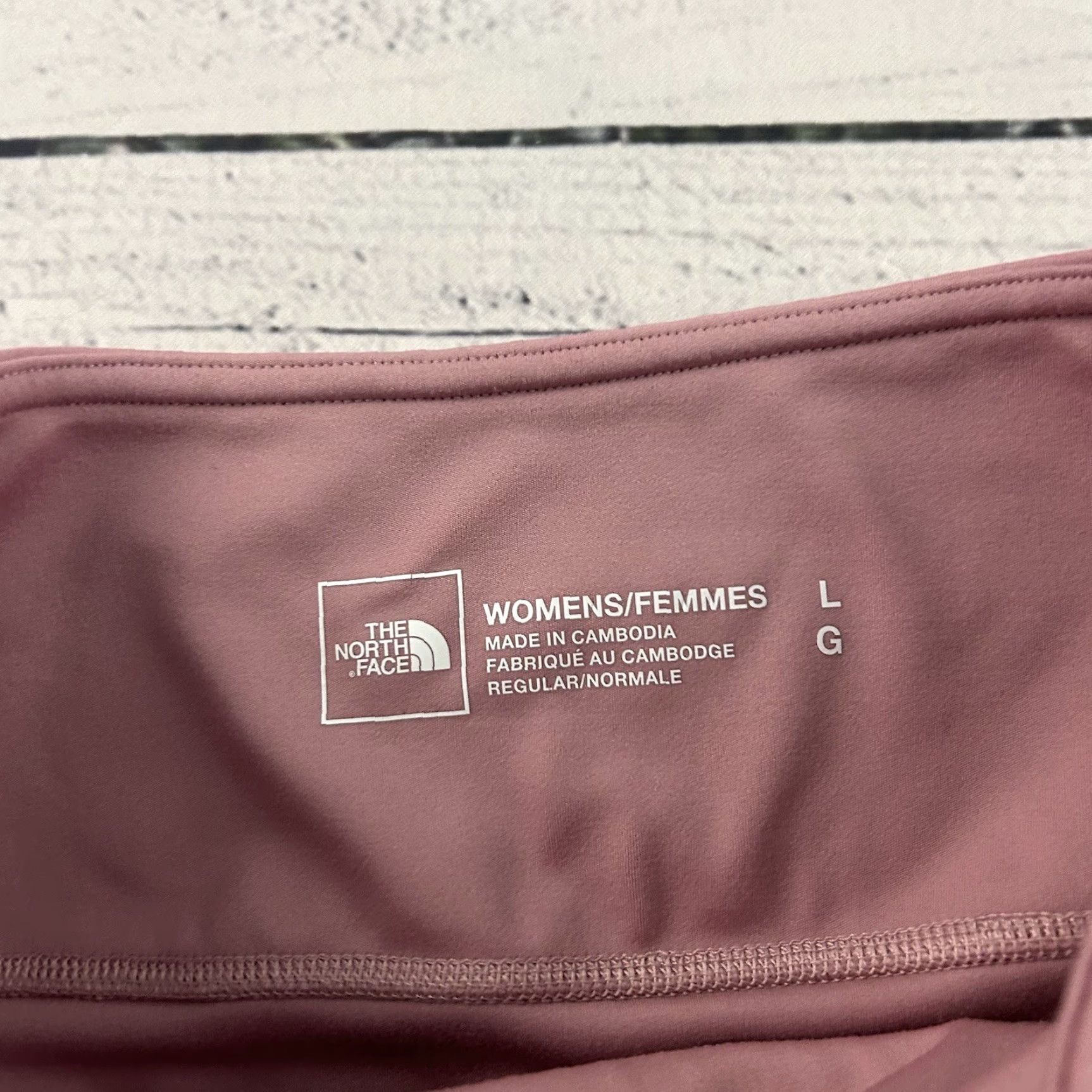 The North Face The North Face Women's Large Pink Flashdry Running Athletic Shorts Pockets Modern Activewear Size 36" / US 14 / IT 50 - 2 Thumbnail