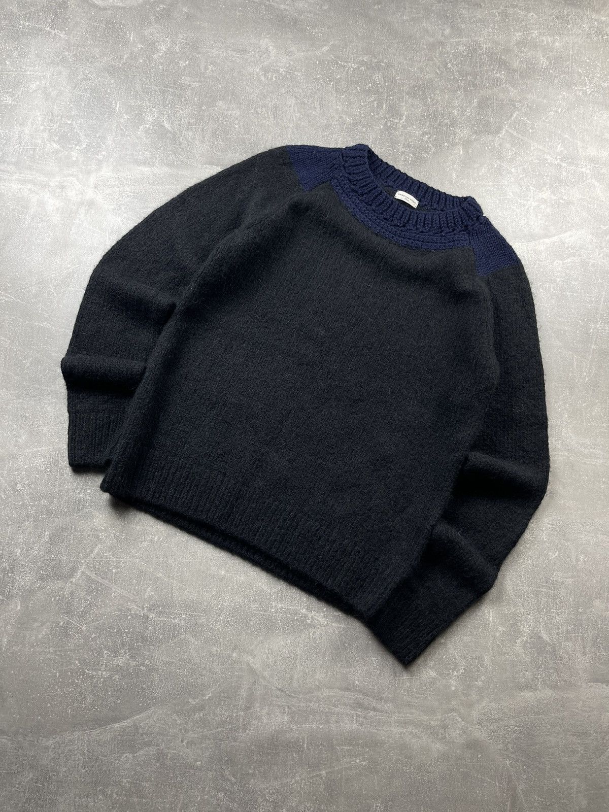 Dries Van Noten Dries Van Noten Alpaca Wool Knit Sweater Black Navy Size US L / EU 52-54 / 3 - 1 Thumbnail