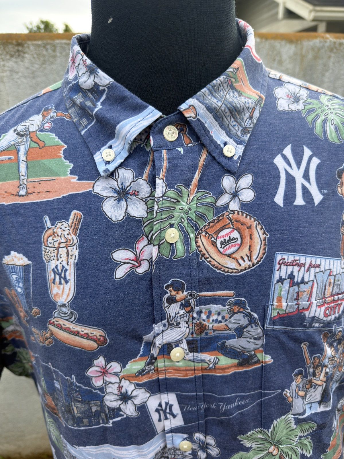 Reyn Spooner Reyn Spooner Men's XXL New York Yankees Aloha Hawaiian Shirt Size US XXL / EU 58 / 5 - 3 Thumbnail