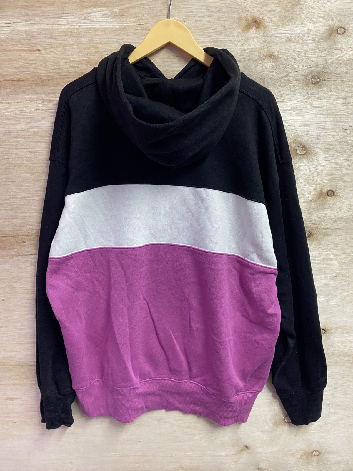 Playstation GU x PlayStation color-blocked hoodie. Size US XL / EU 56 / 4 - 7 Thumbnail