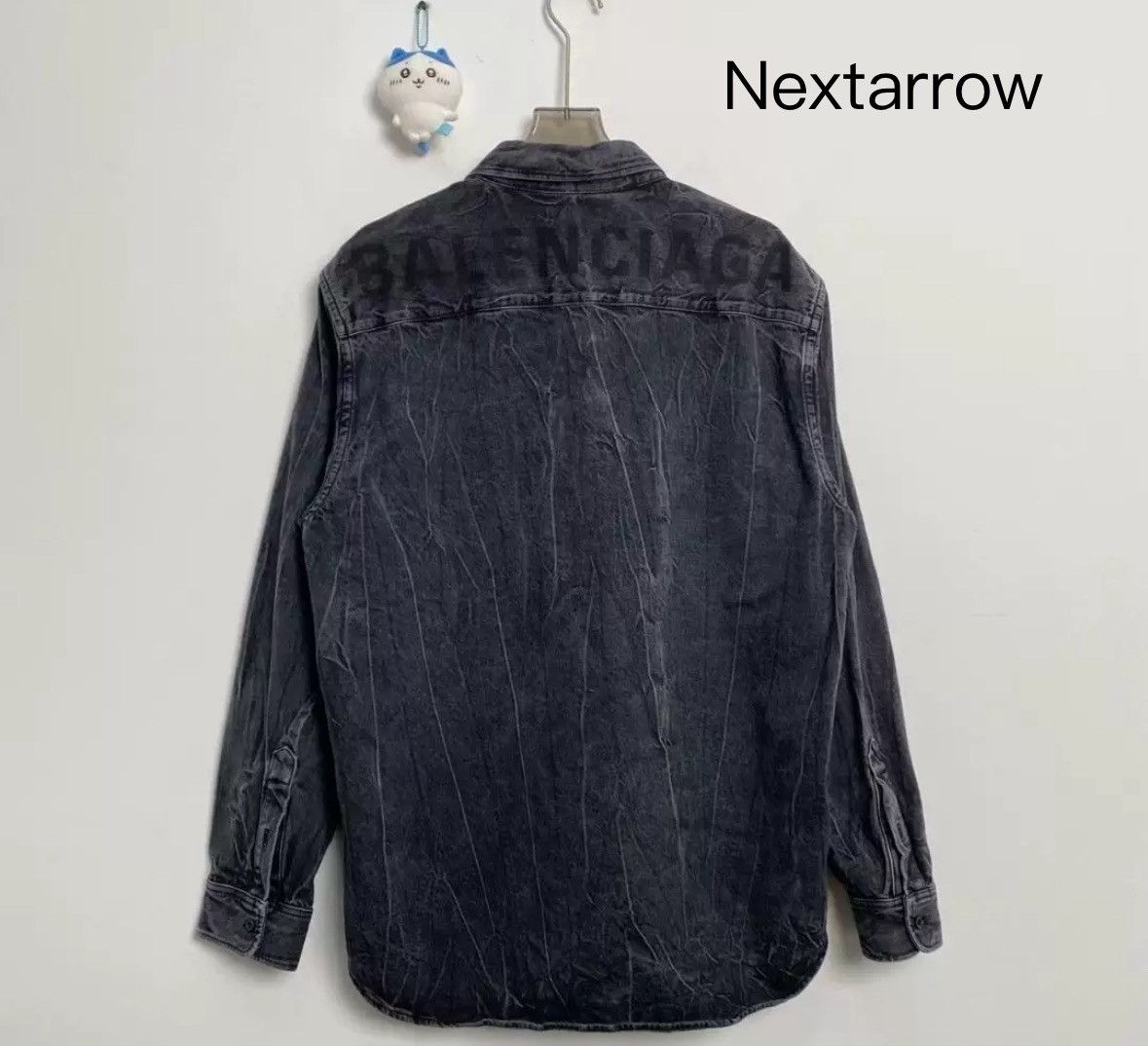 Balenciaga Balenciaga vintage design with logo behind denim shirt Size US S / EU 44-46 / 1 - 2 Thumbnail