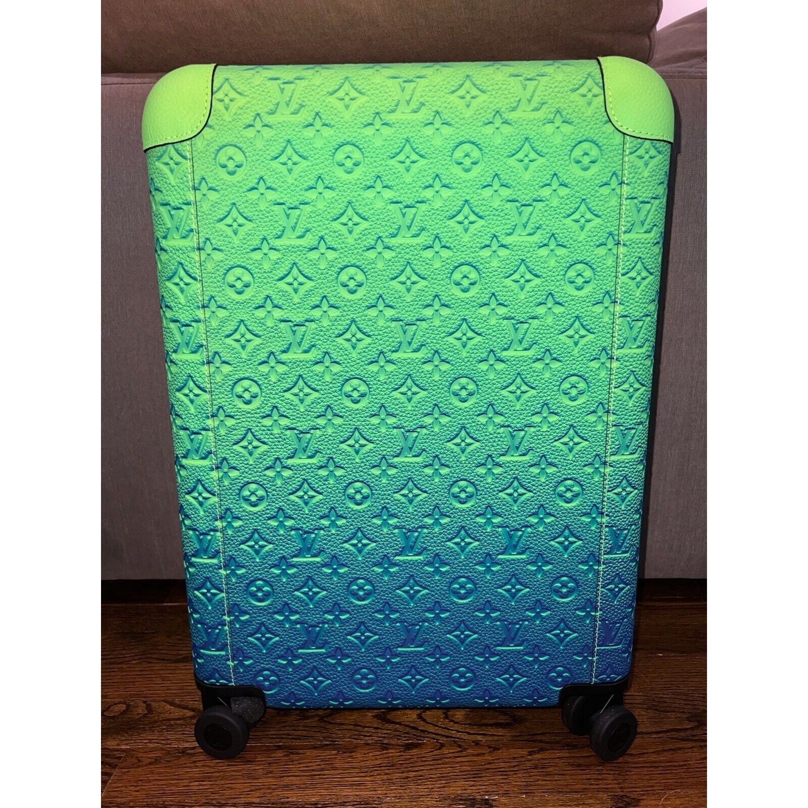 Louis Vuitton Louis Vuitton Horizon Cabin Rolling Luggage Travel Bag Size ONE SIZE - 2 Thumbnail