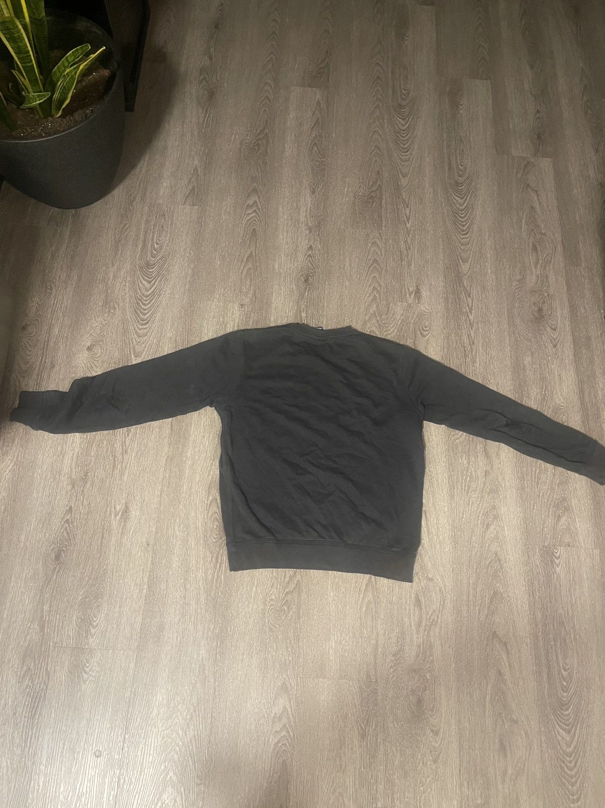 Nike Vtg Nike Crewneck Sweatshirt Swoosh Mens Sz M Faded Black Size US M / EU 48-50 / 2 - 6 Thumbnail