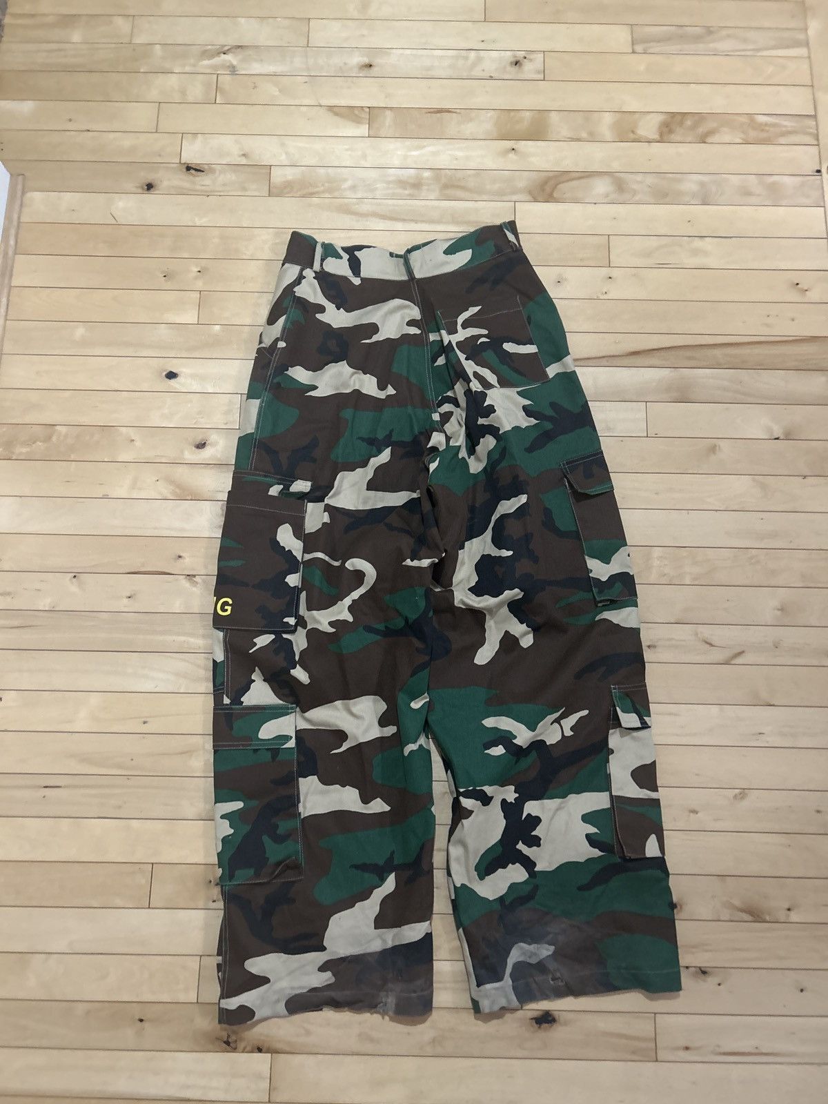 Other Baggy camo cargos Size US 31 - 2 Thumbnail