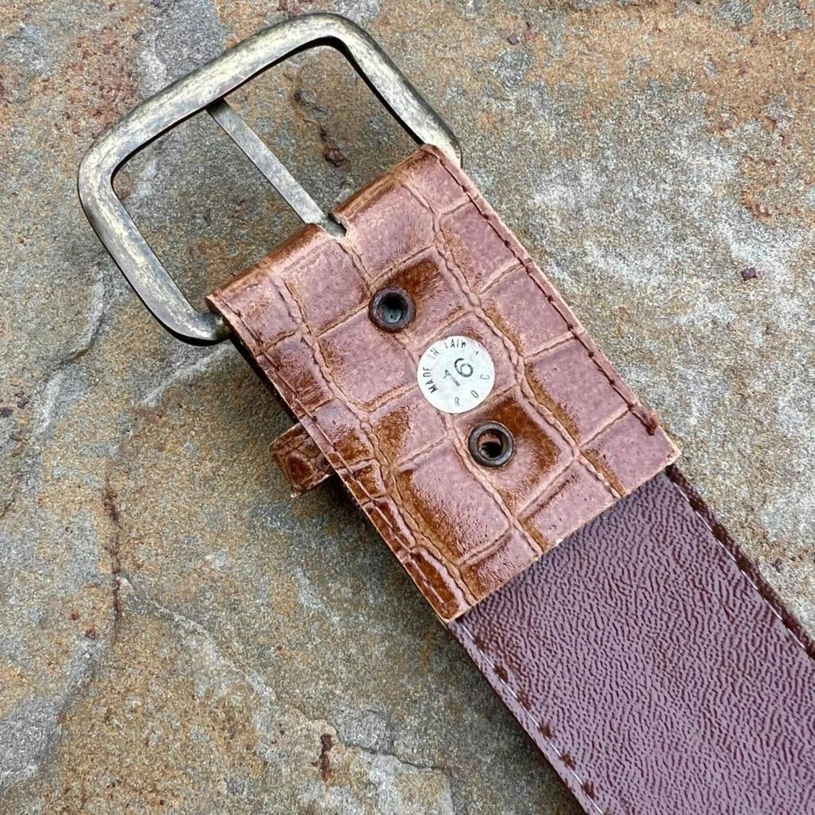 Vintage Vintage 90s BrownCroc Embossed Faux Leather Belt Size ONE SIZE - 5 Thumbnail
