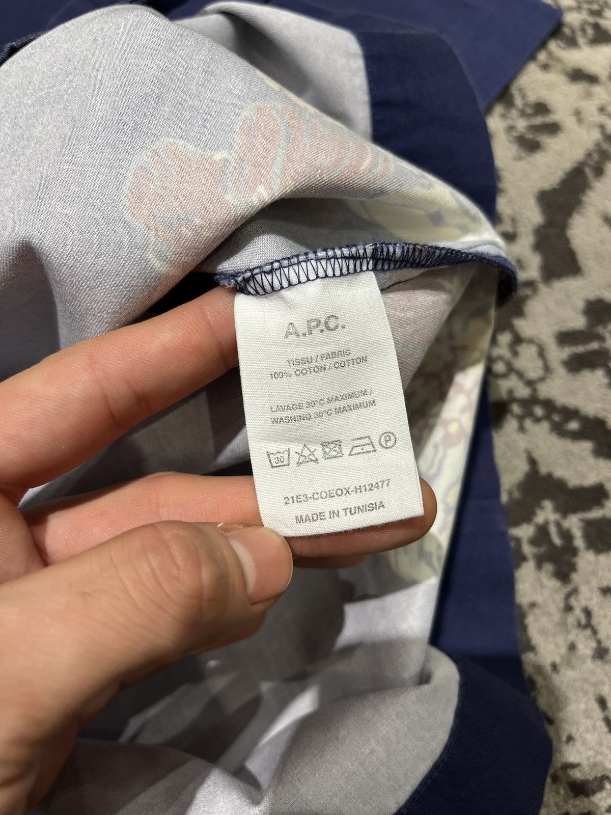 A.P.C. A.P.C Paris Hawaii Open Collar Shirt Size US XL / EU 56 / 4 - 5 Thumbnail