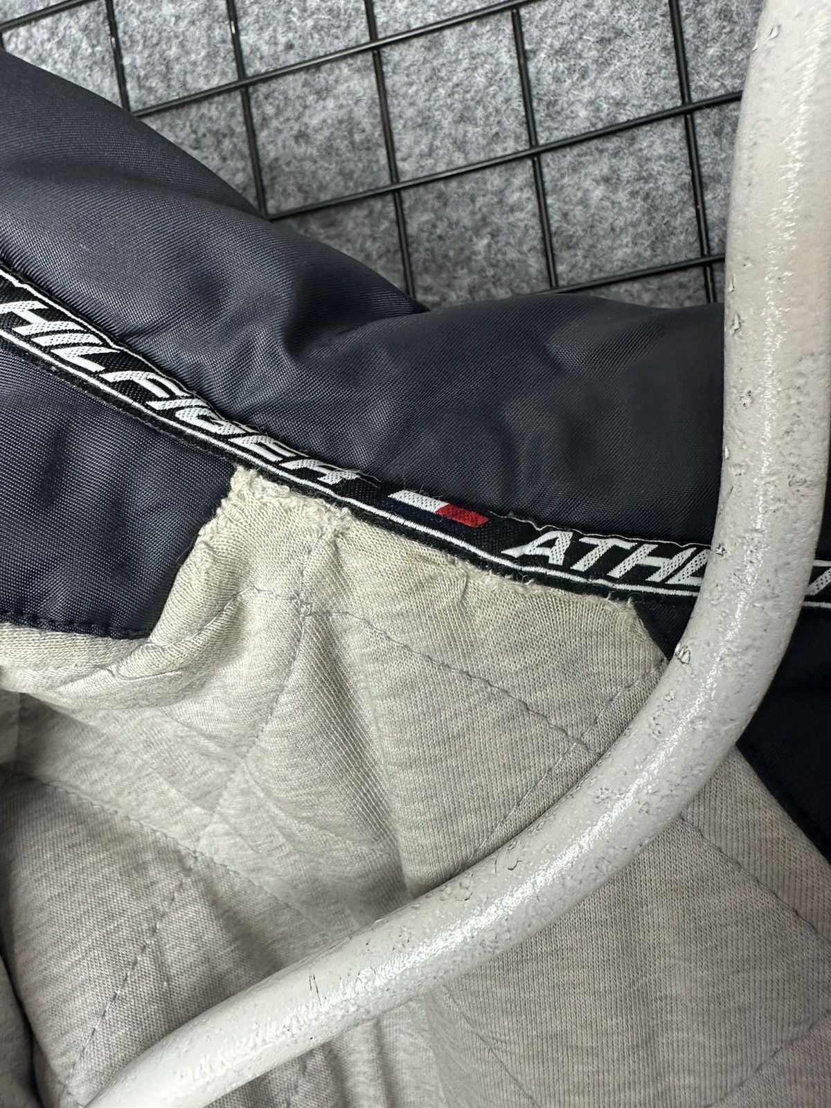 Tommy Hilfiger × Tommy Jeans Tommy Hilfiger Athletics Snap Button Nylon Bomber Size M Size US M / EU 48-50 / 2 - 8 Thumbnail