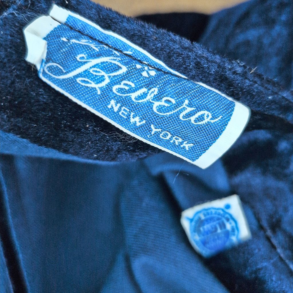 Vintage Vintage Bevero Red Arrow on Navy Velvet Flared Pants. Size 28" / US 6 / IT 42 - 2 Thumbnail
