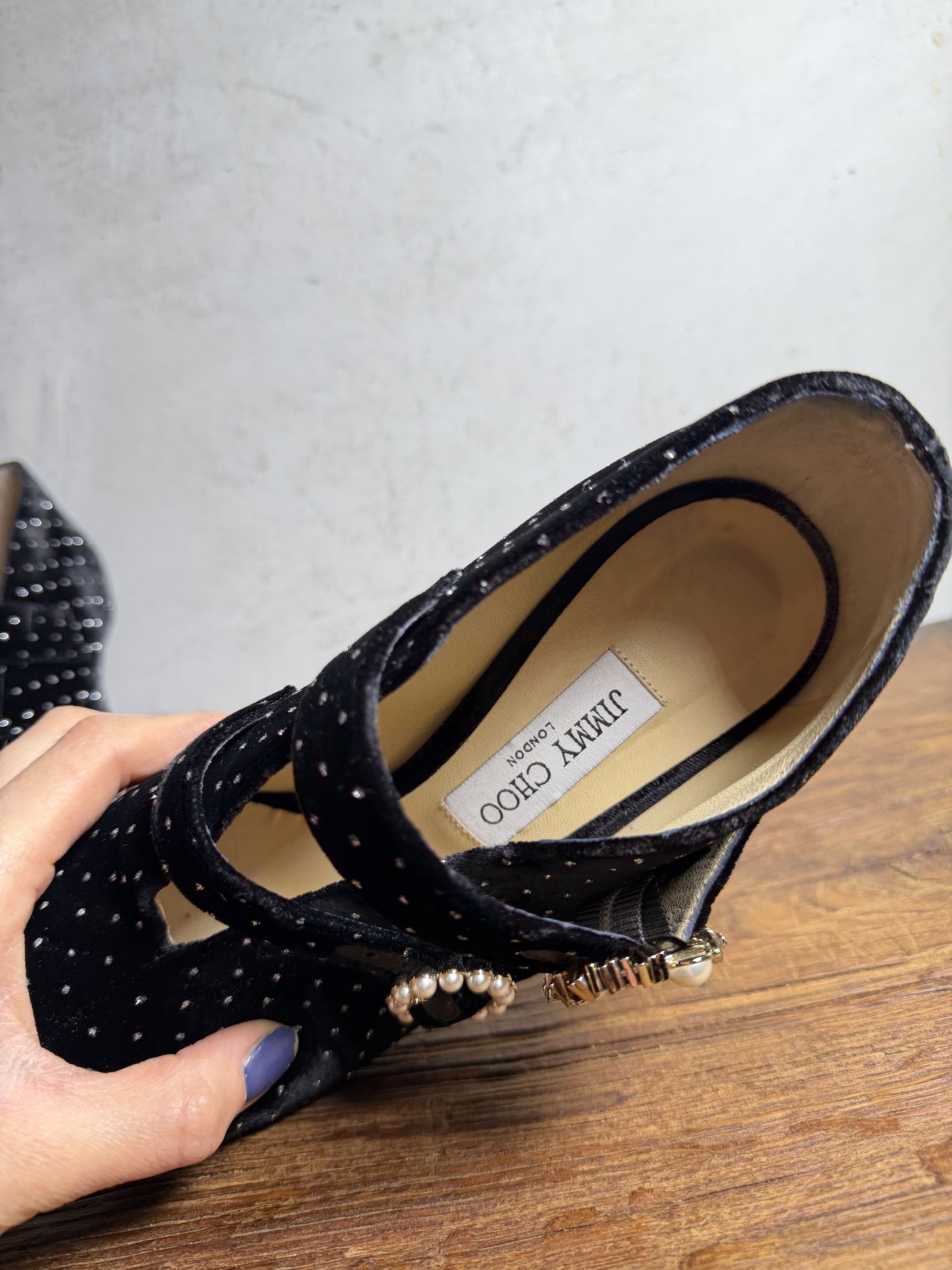 Jimmy Choo Jimmy Choo Larissa 100 Booties in Black Velvet Size US 9 / IT 39 - 9 Thumbnail