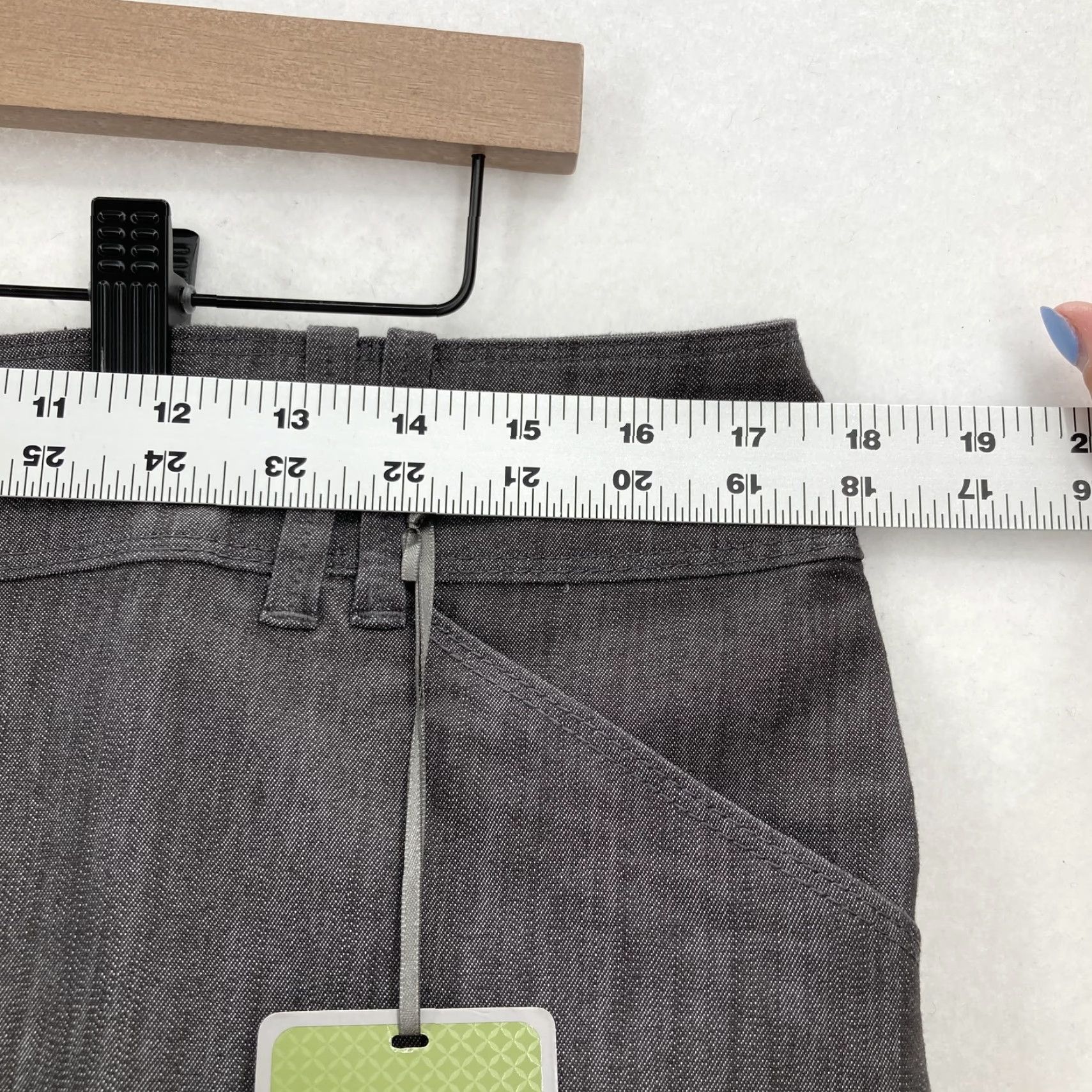 Lee Lee Pants Womens 12P Petite Gray Straight Leg Slimming Logo Work Pockets 28in Inseam Cotton Polyester Spandex Twill Dress Pants Size 34" / US 12 / IT 48 - 7 Thumbnail