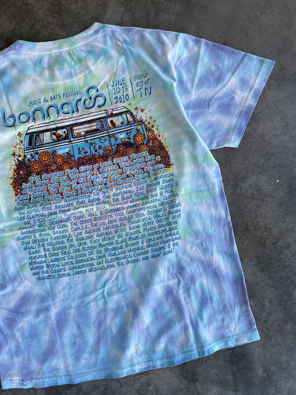 Band Tees Bonnaroo, Music & Arts Fest 2010 Size US M / EU 48-50 / 2 - 10 Thumbnail
