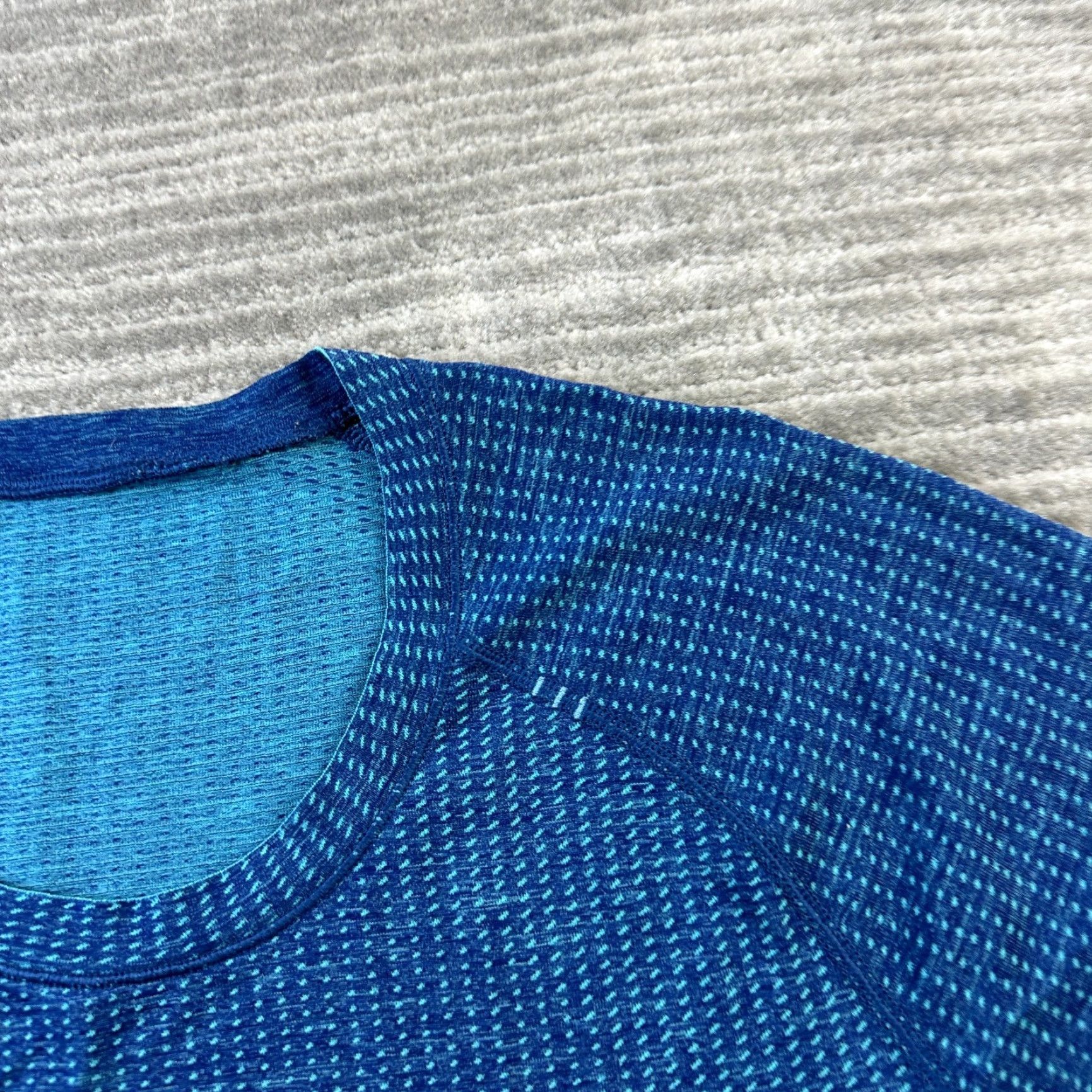Lululemon Lululemon Shirt Mens Large Blue Metal Vent Tech Short Sleeve Gym Size US L / EU 52-54 / 3 - 4 Thumbnail