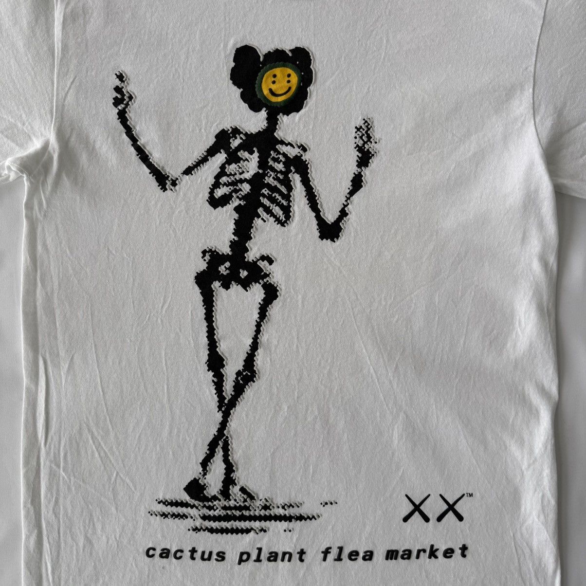Cactus Plant Flea Market × Kaws KAWS x Cactus Plant Flea Market T-shirt Size US M / EU 48-50 / 2 - 2 Thumbnail