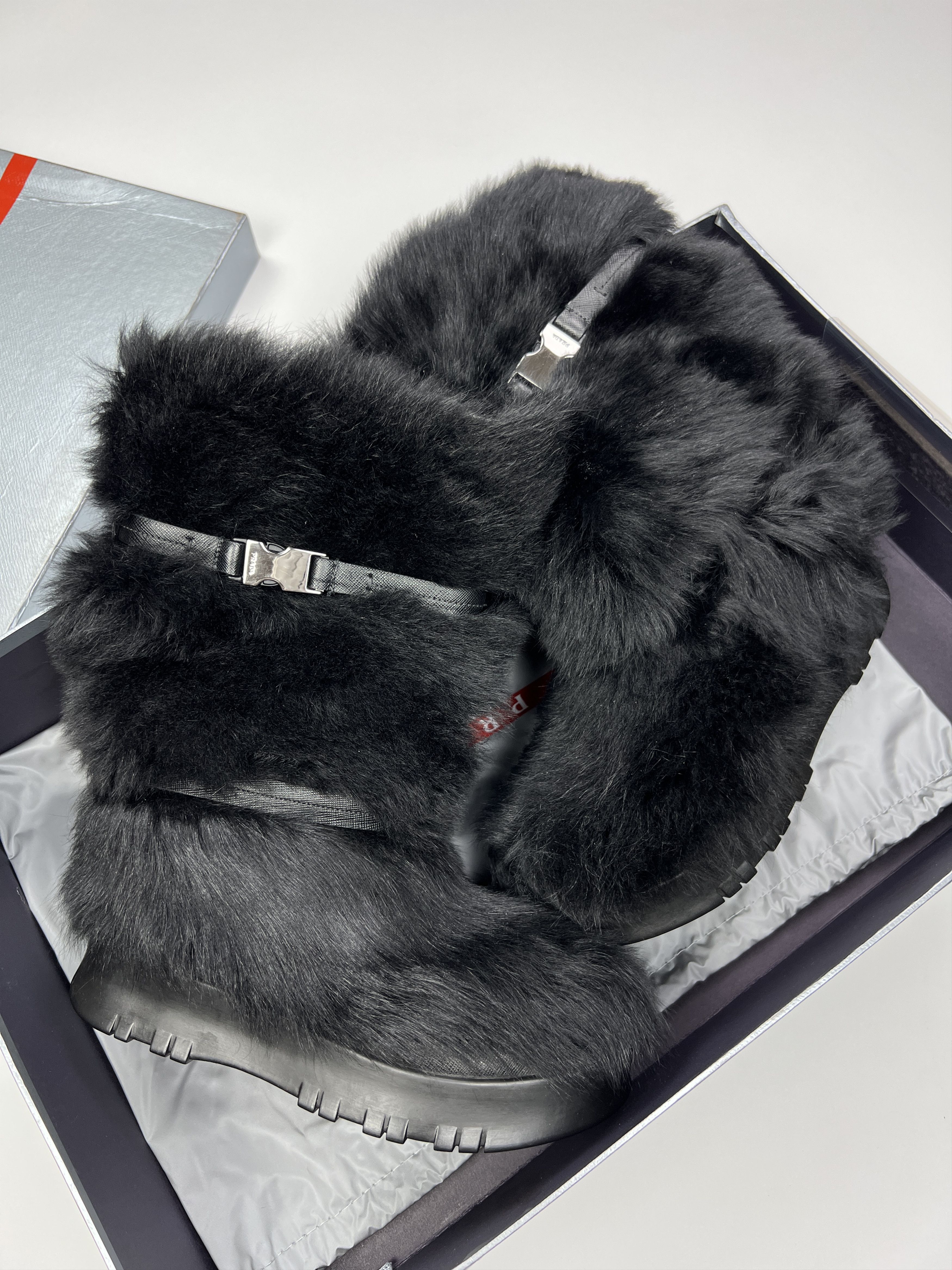 Prada Rare Prada Apres Snow Winter Faux Fur Boots Yeti Size US 8 / IT 38 - 4 Thumbnail