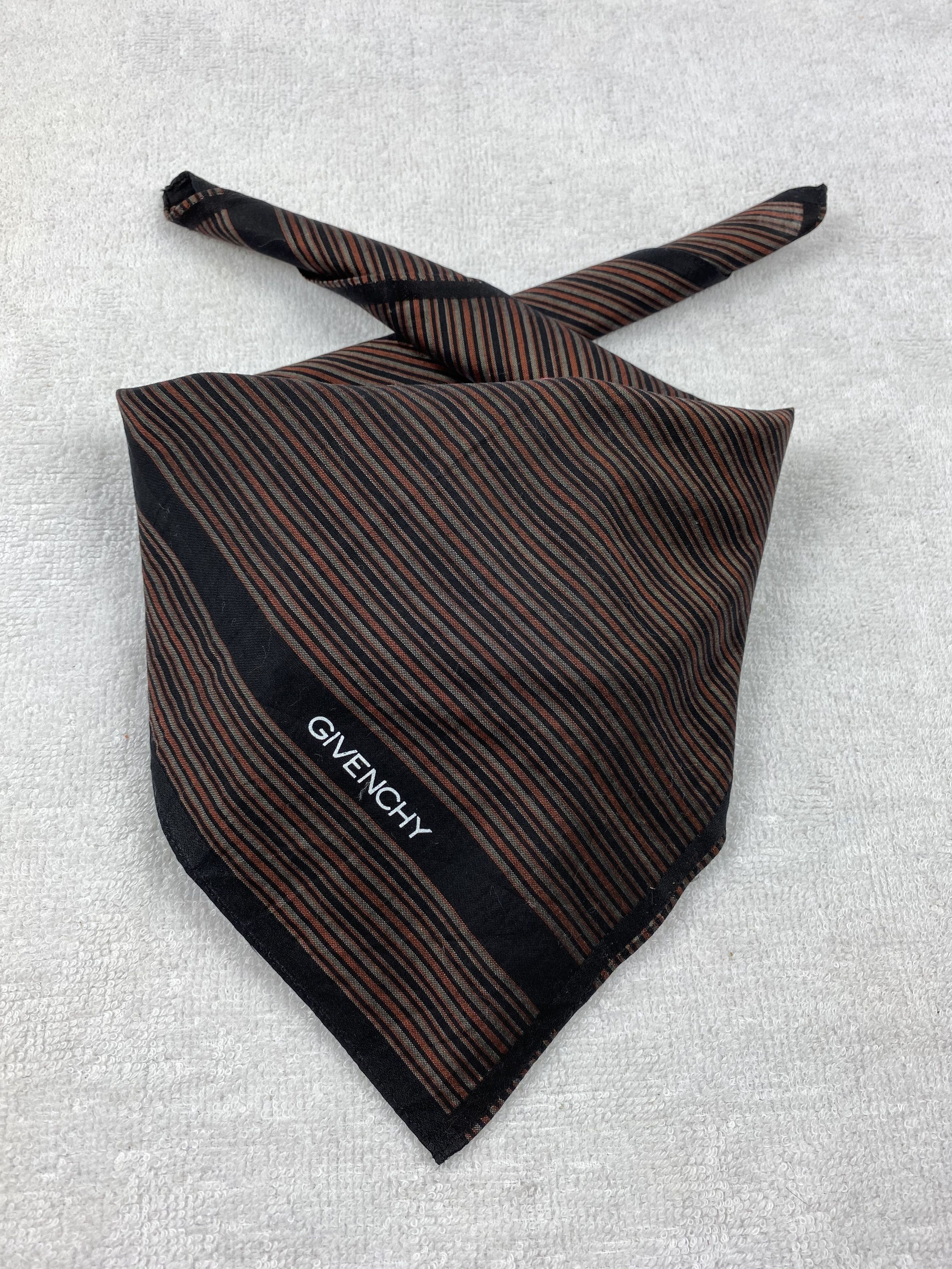 Vintage Givenchy Handkerchief / Bandana / Neckerchief Size ONE SIZE - 2 Thumbnail
