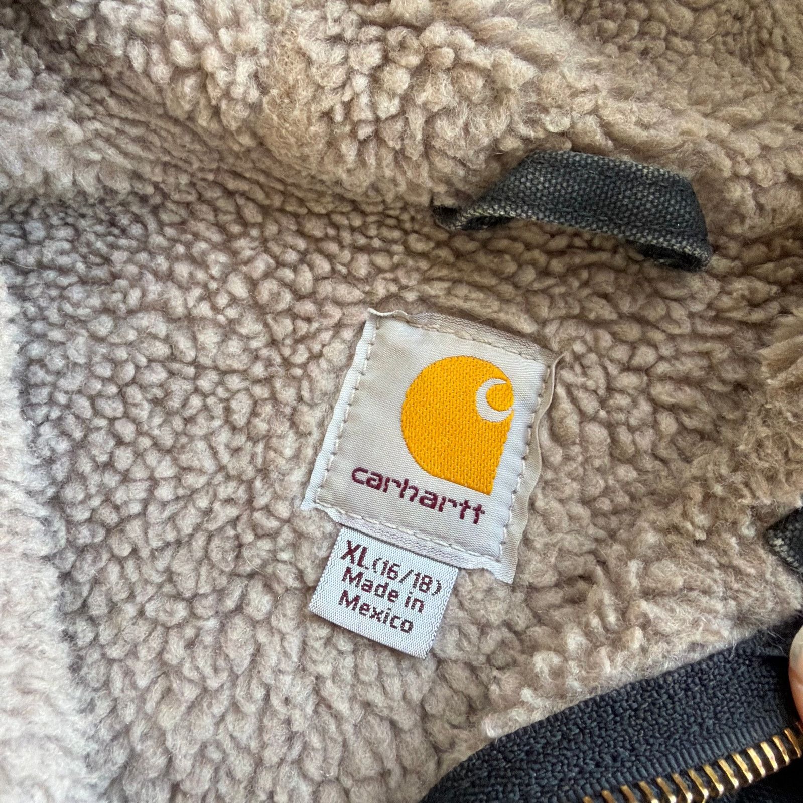 Carhartt × Vintage Carhartt WOMENS WJ141 black Sierra hooded work wear jacket Size US XL / EU 56 / 4 - 9 Thumbnail