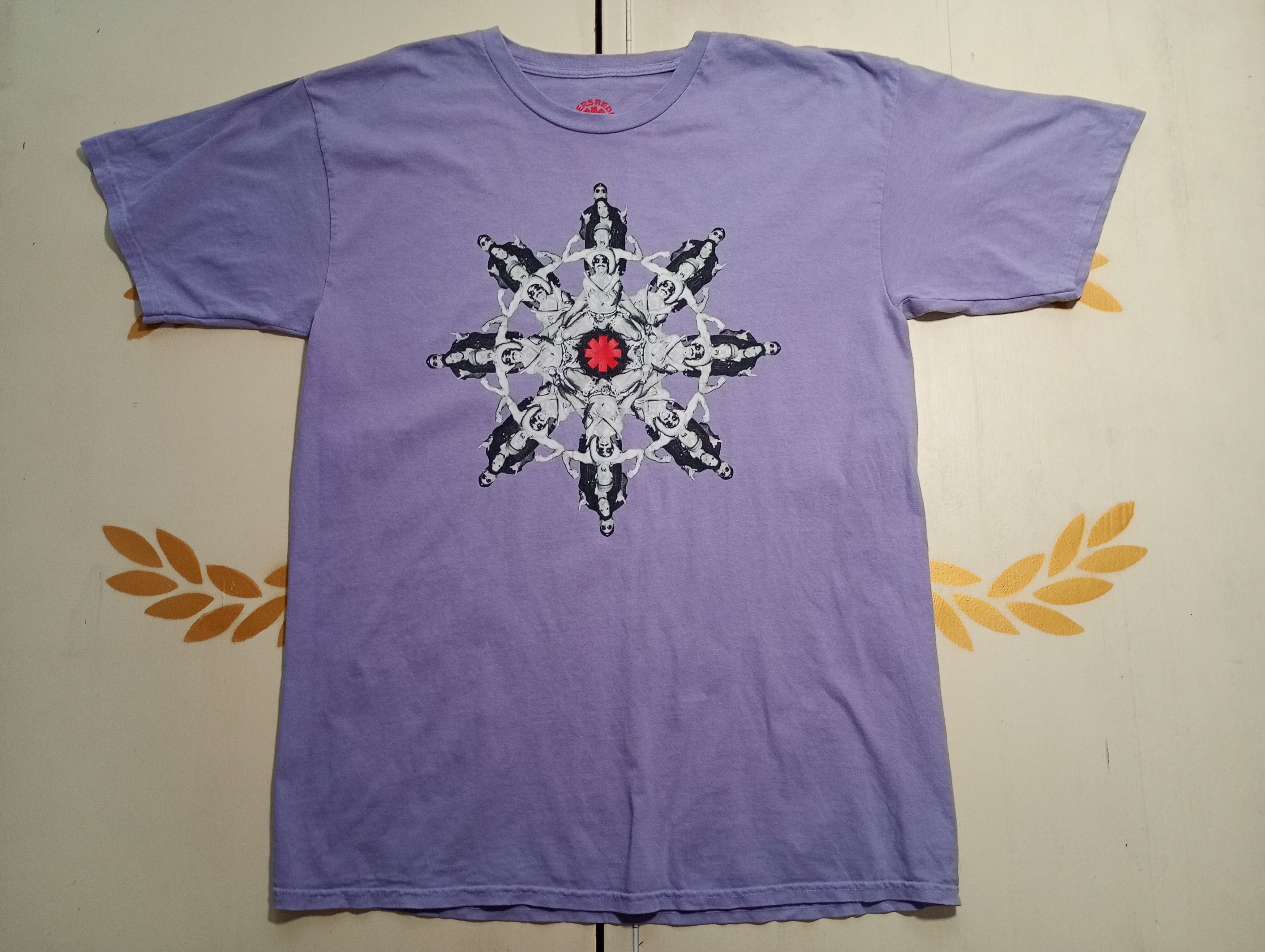 Band Tees RHCP Unlimited Love World Tour 2022-2023 T-Shirt Size US L / EU 52-54 / 3 - 3 Thumbnail