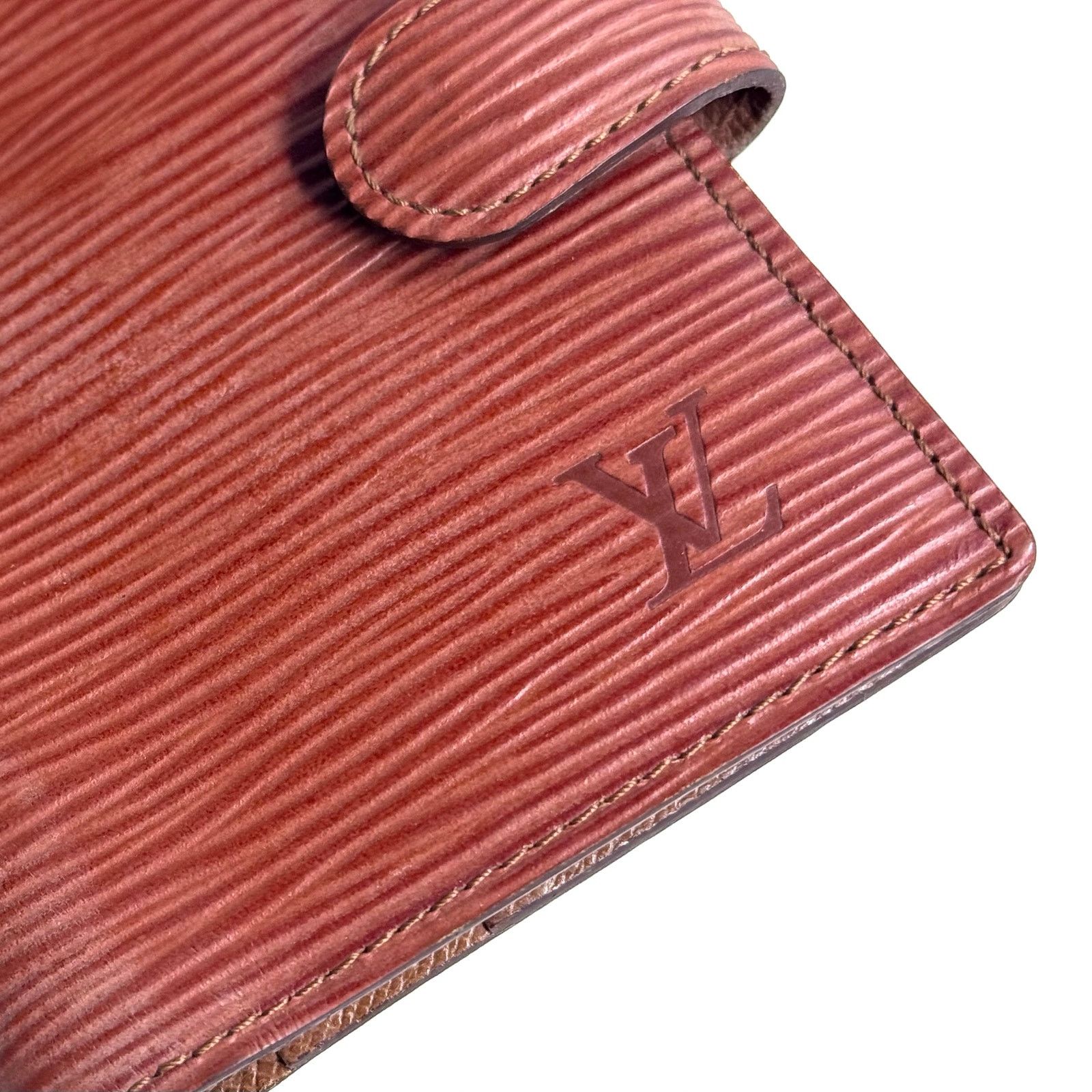 Louis Vuitton Louis Vuitton Epi Buckle Wallet Size ONE SIZE - 13 Thumbnail