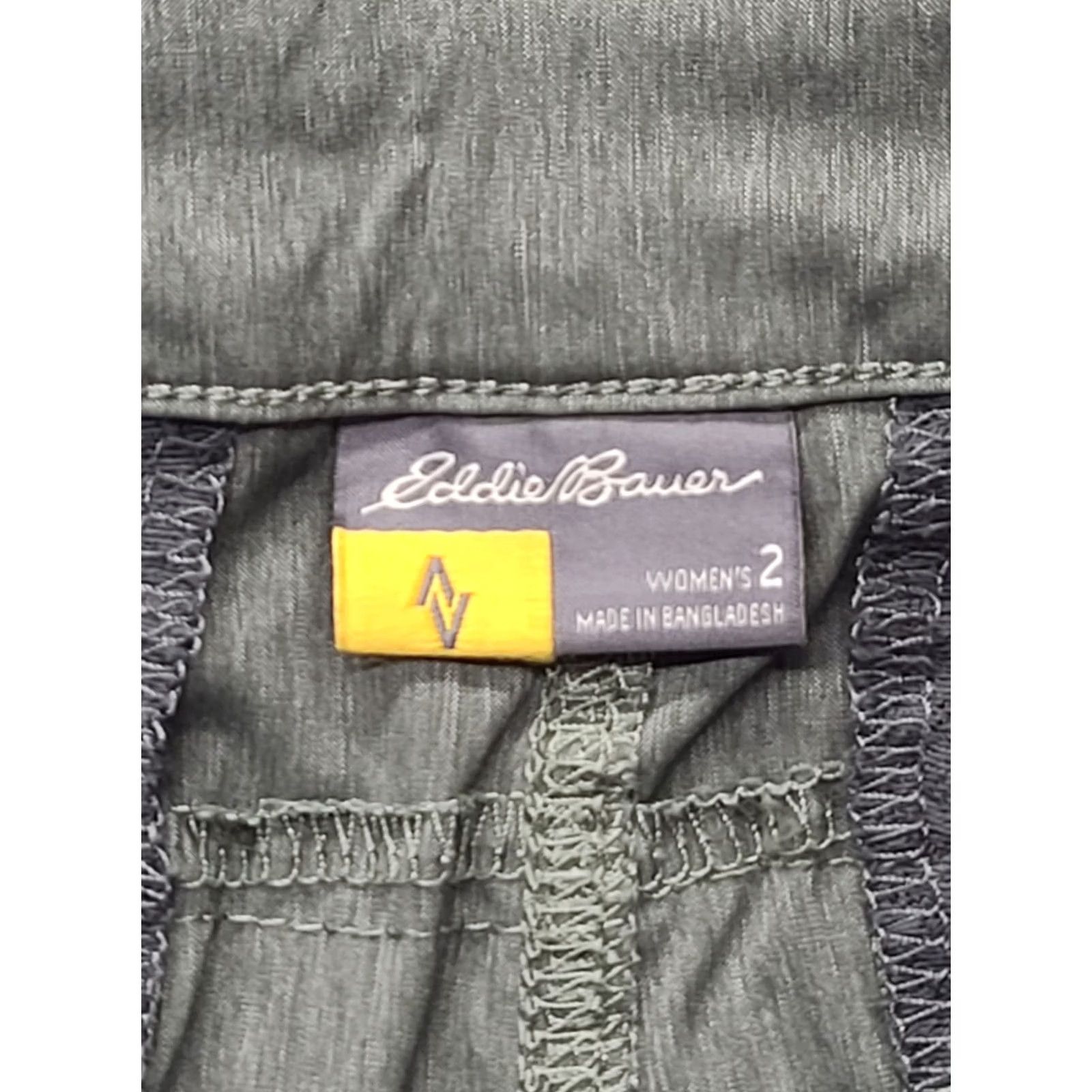 Eddie Bauer Eddie Bauer Capri Pants Womens 2 Travex Guide Pro Active Fit Mid Rise Hiking Pants Capris Green 28in Inseam 21in Regular Mens? Size 26" / US 2 / IT 38 - 2 Thumbnail
