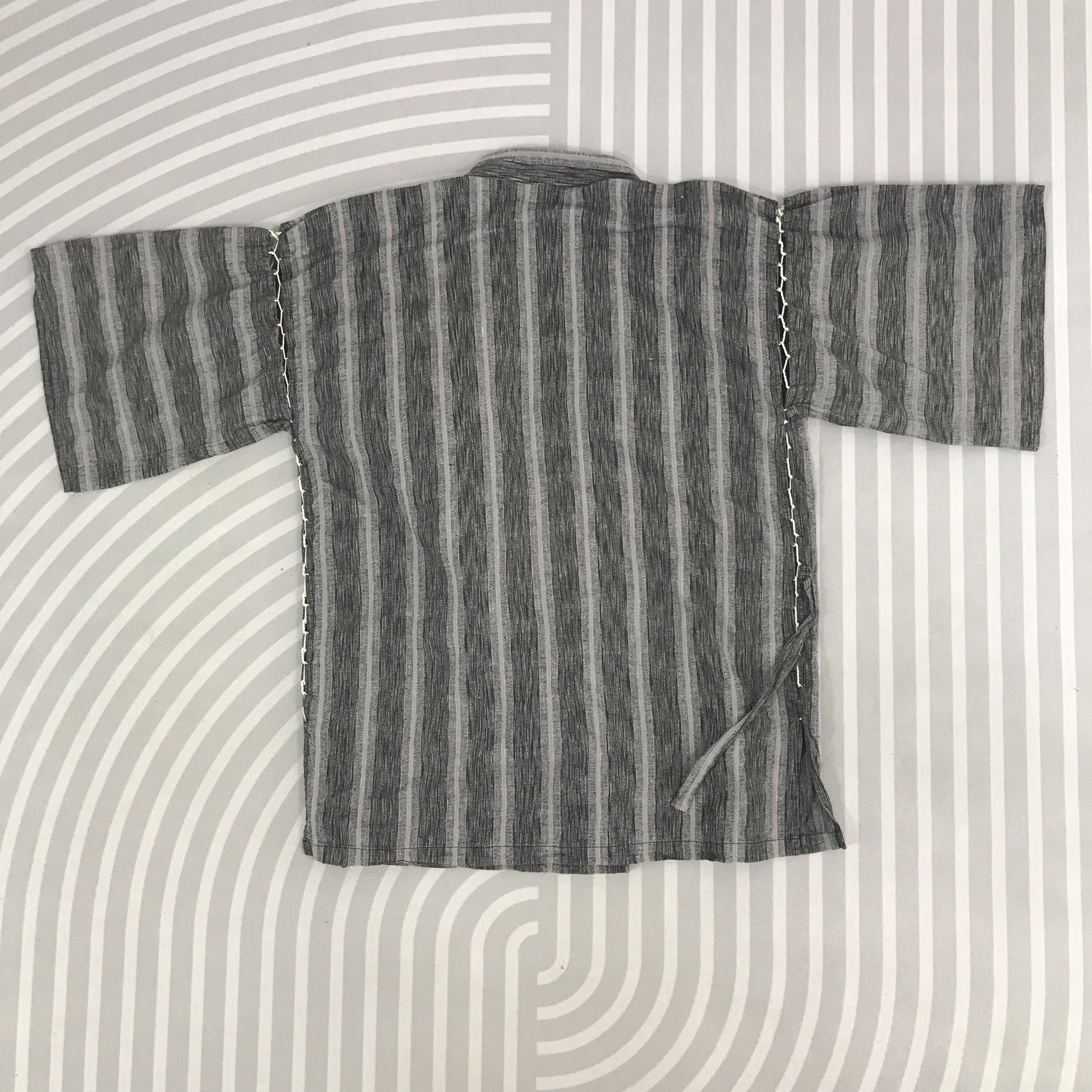 Japanese Brand × Vintage Vintage Japanese Brand Kimono jacket Size US L / EU 52-54 / 3 - 3 Thumbnail