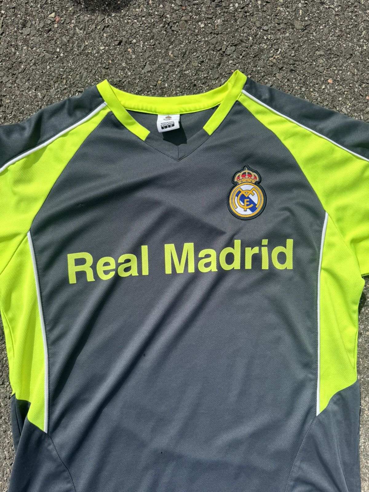 Vintage Real Madrid green & grey soccer practice jersey Size L Size US L / EU 52-54 / 3 - 3 Thumbnail