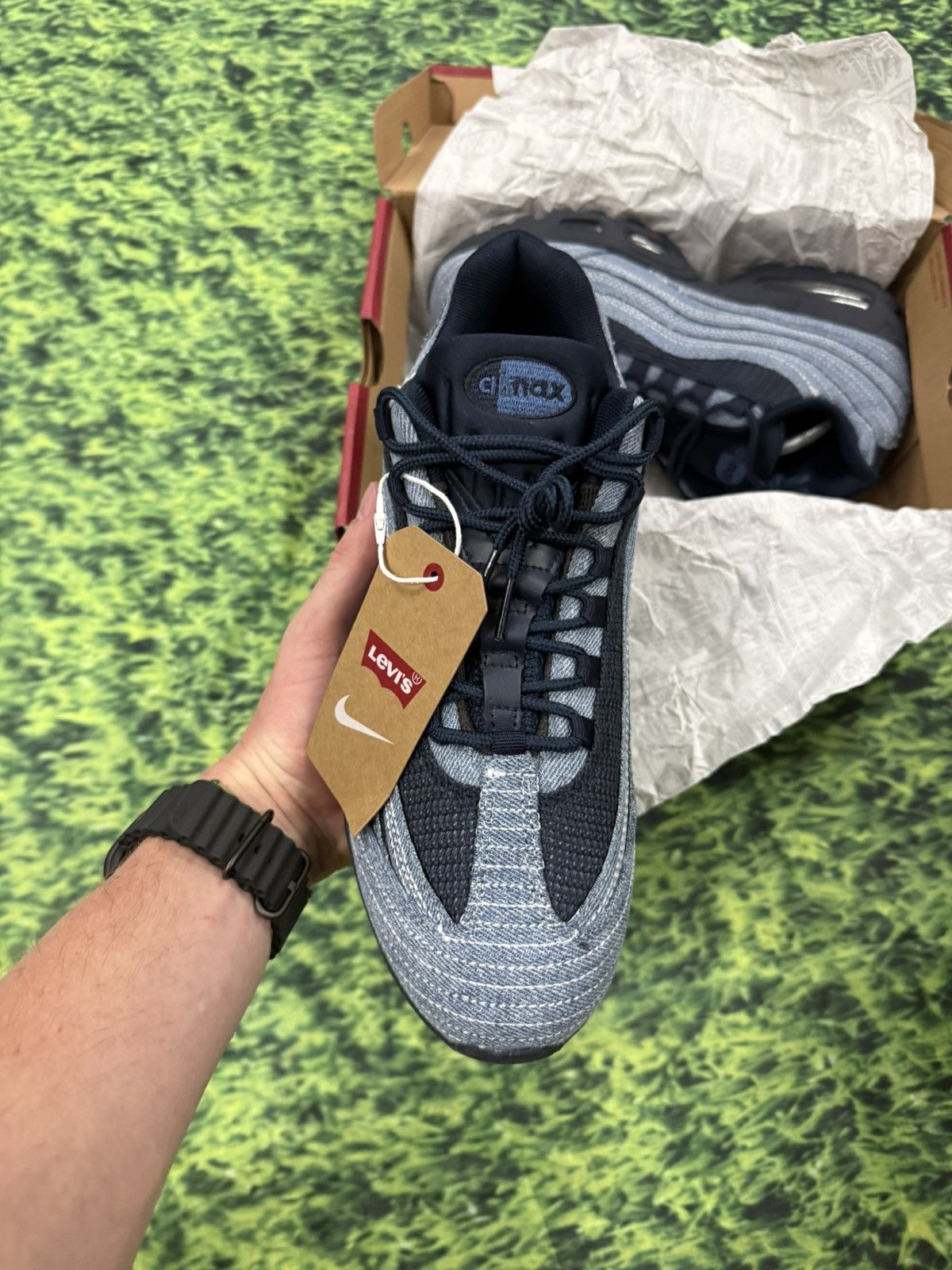Nike Nike Air Max OG Levis Obsidian Size US 11 / EU 44 - 2 Thumbnail