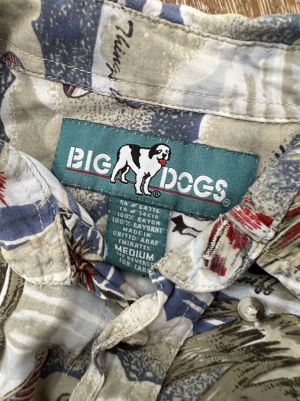 Big Dogs Vintage Big Dogs Hawaiian Rayon Resort Button Up Shirt Size US M / EU 48-50 / 2 - 3 Thumbnail
