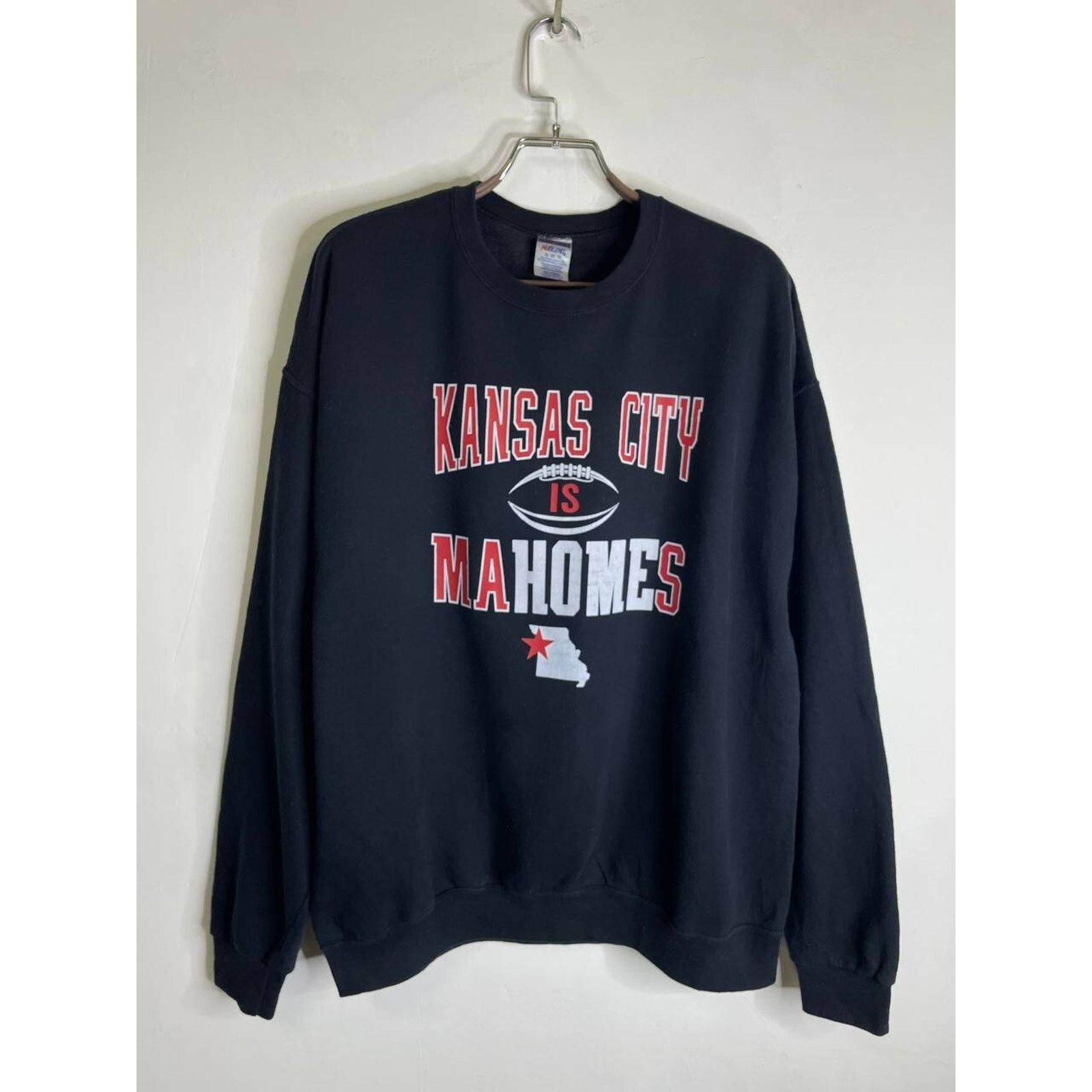 Jerzees Vintage Kansas City Mahomes Football Sweatshirt XL Black Size US XL / EU 56 / 4 - 1 Thumbnail