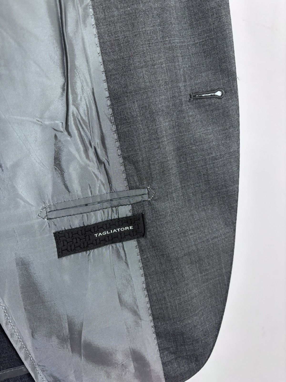 Tagliatore Tagliatore Men’s 2-Piece Gray Super 120s Wool Suit Size 40R - 15 Thumbnail