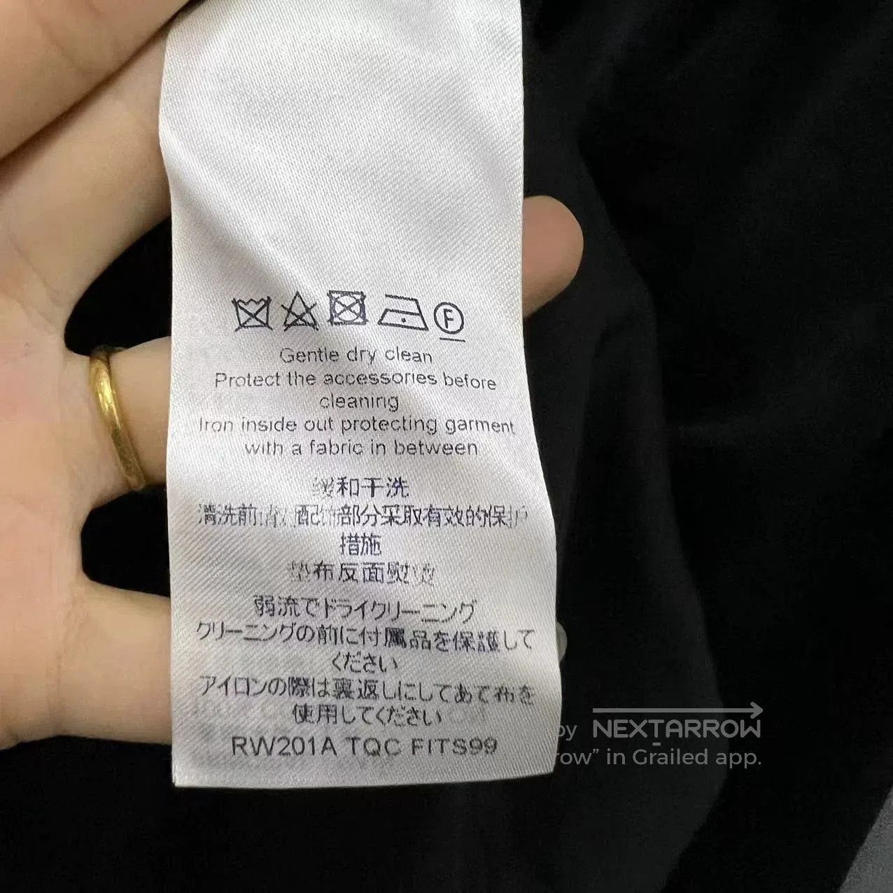 Louis Vuitton Louis Vuitton Black Flocked Logo Vest. Size S / US 4 / IT 40 - 4 Thumbnail