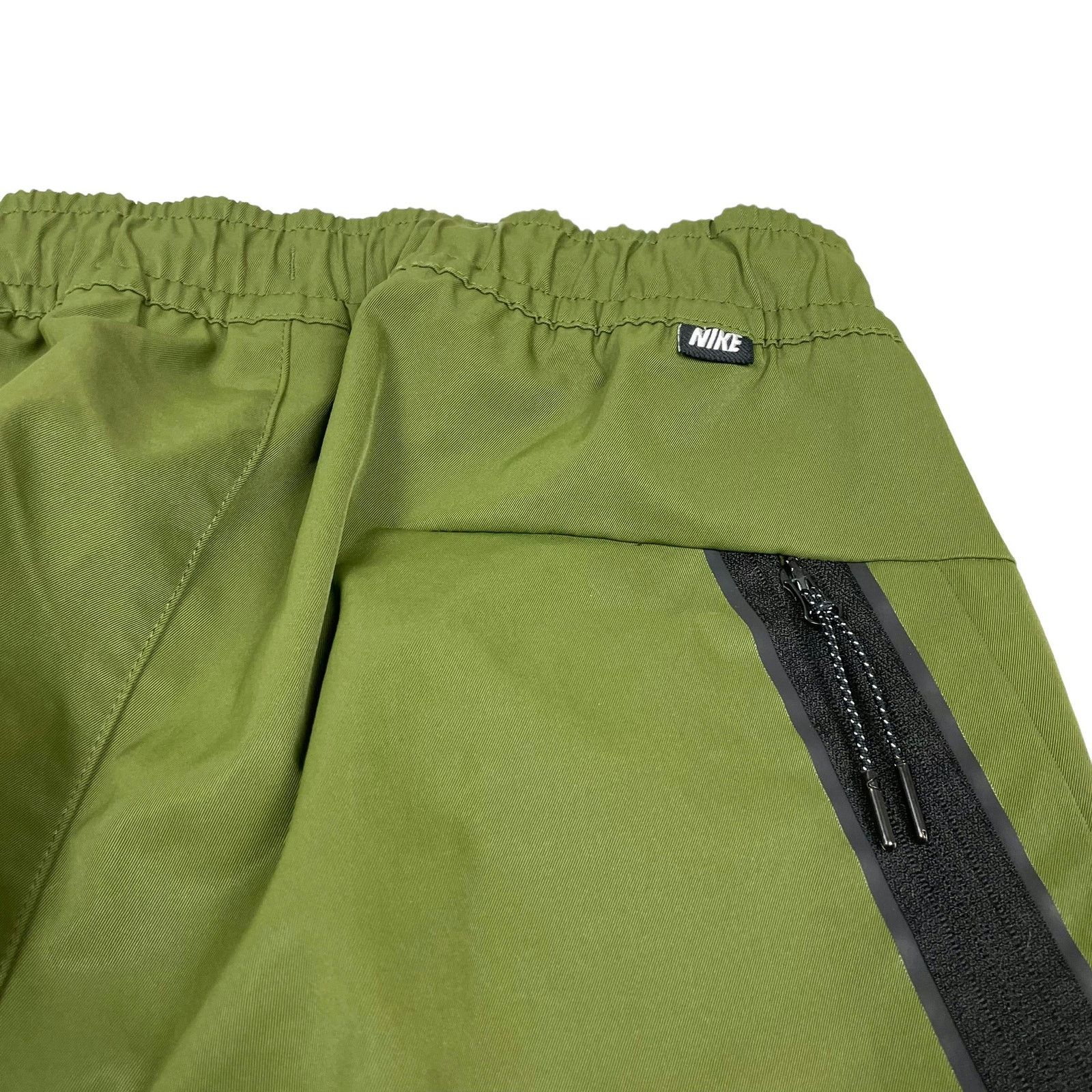 Nike Nike Sportswear Tech Essentials Men's Green Commuter Pants S Size US 30 / EU 46 - 11 Thumbnail