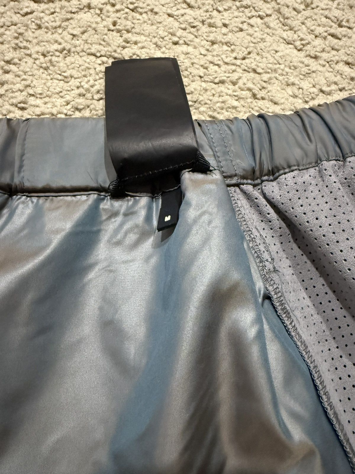Fear of God Fear of God, green iridescent military shorts Size US 30 / EU 46 - 5 Thumbnail