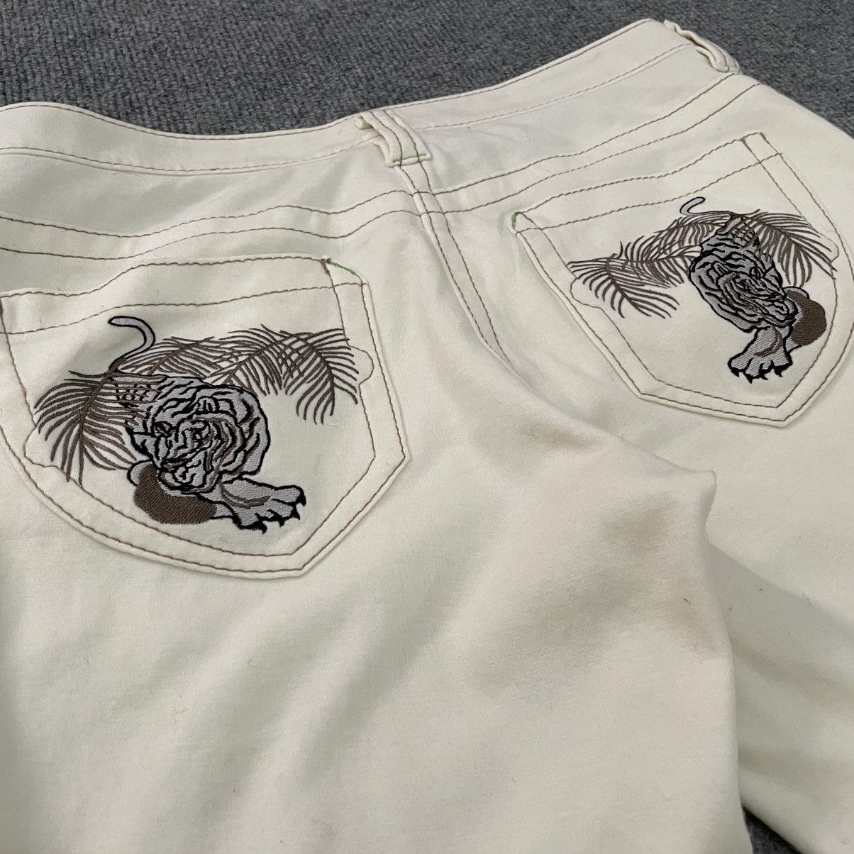 Karakuri Tamashii Womens Flare Pants Dragon Embroidery Karakuri Tamashi Style Size 30" / US 8 / IT 44 - 12 Thumbnail