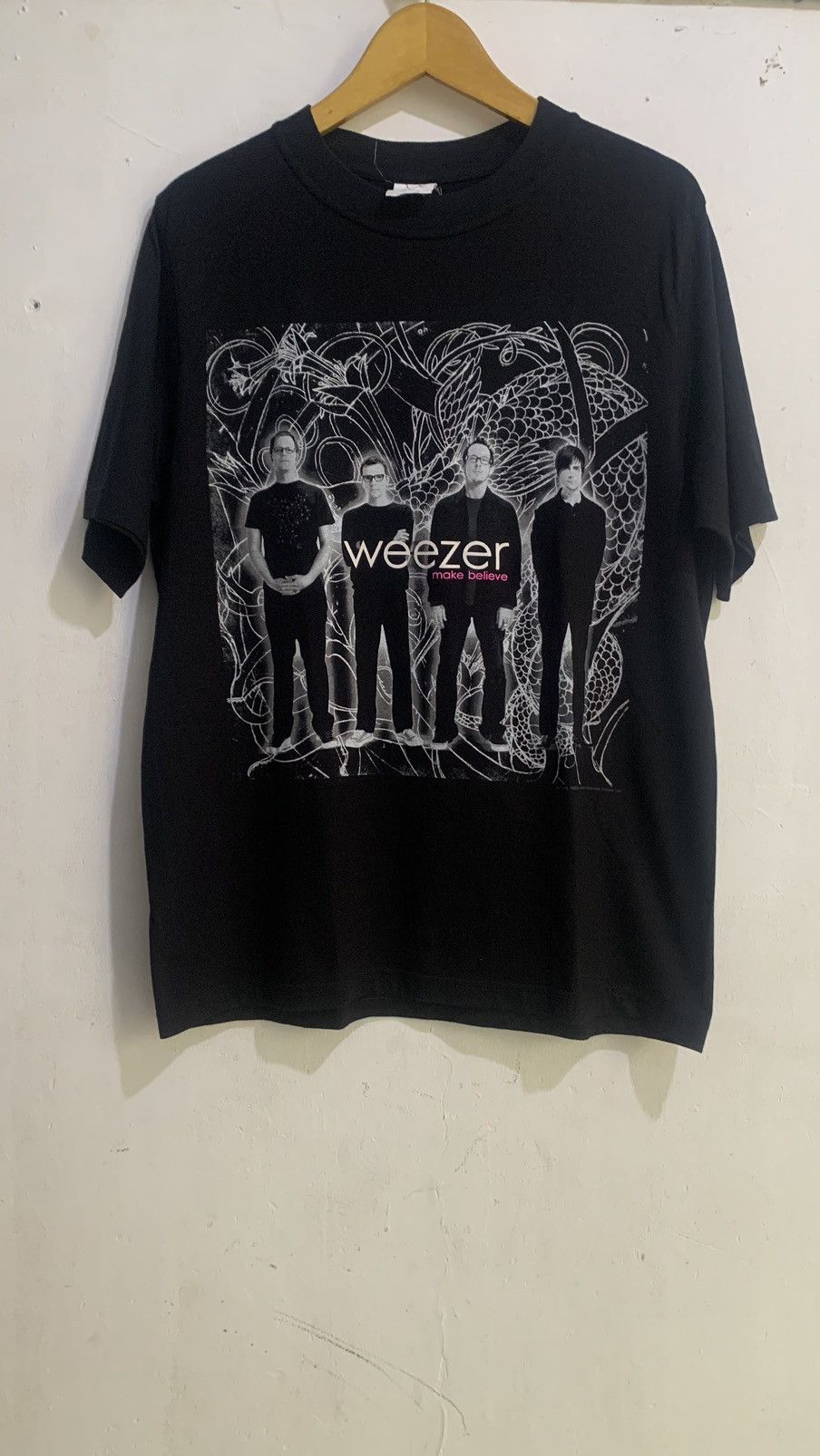 Band Tees WEEZER “MAKE BELIEVE” TOUR 2005 Size US XL / EU 56 / 4 - 1 Thumbnail