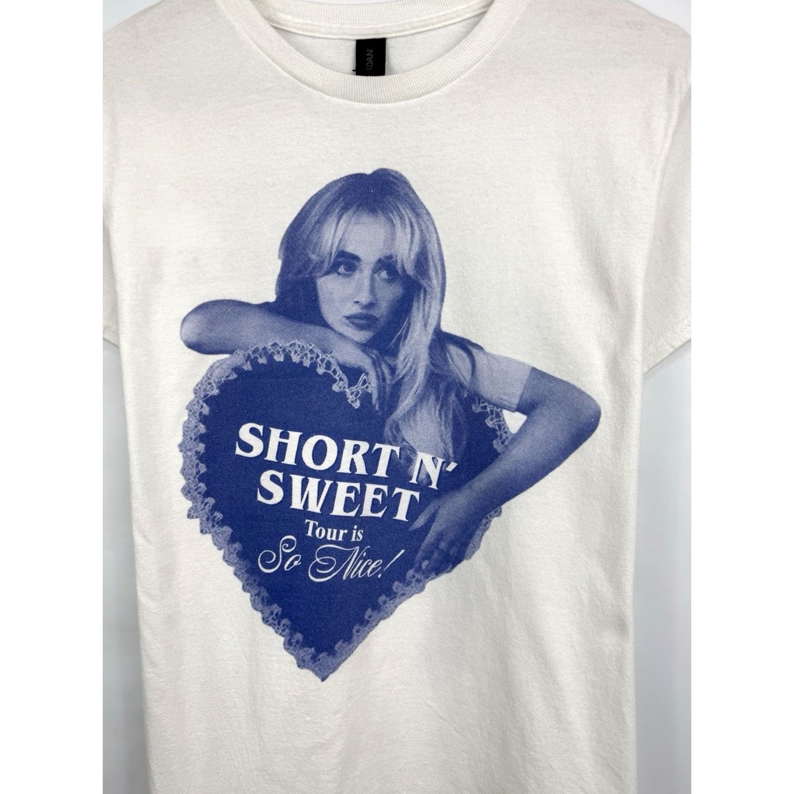 Gildan VINTAGE Sabrina Carpenter Short n’ Sweet Sexy Tour T-Shirt S White Mens T-Shirt 2025 Size US S / EU 44-46 / 1 - 5 Thumbnail
