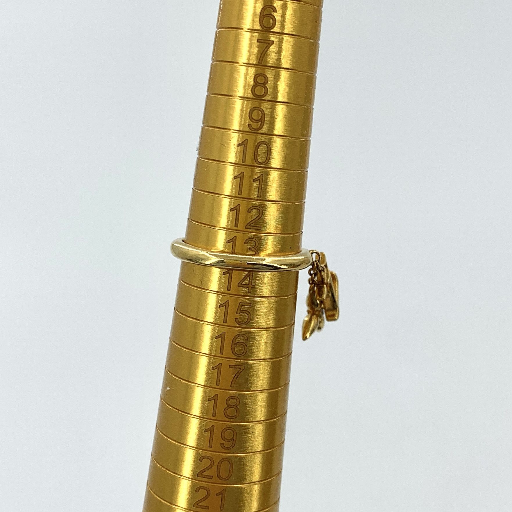 Louis Vuitton LV Louisette Ring Gold (M) Size ONE SIZE - 8 Thumbnail