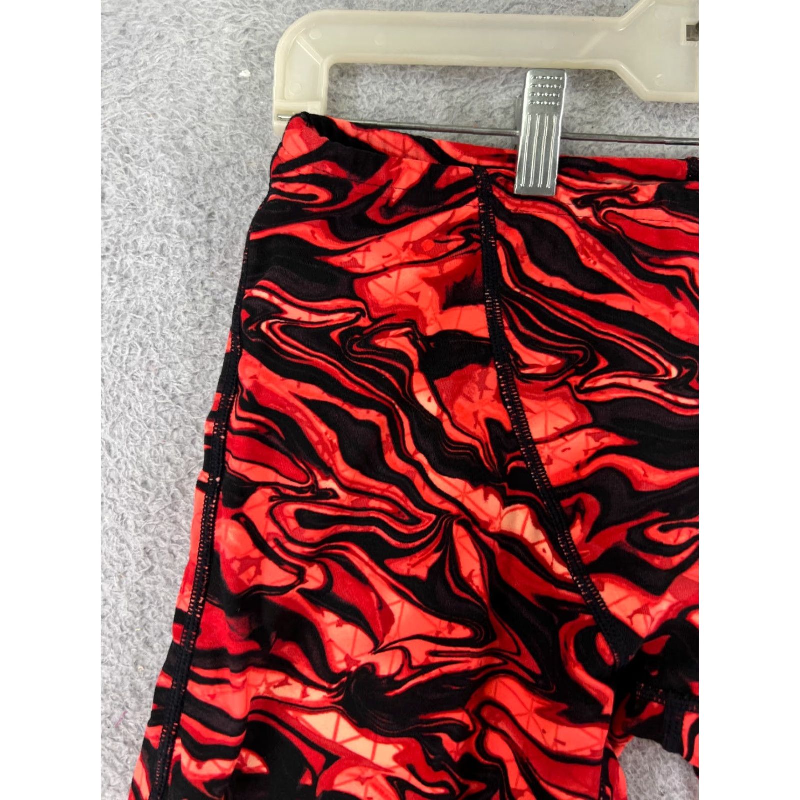 Vintage TYR Shorts Mens 32 Red Jammer Bottom Sports Swimming Swim Bottom TYR 32 Mens Red Jammer Size US 32 / EU 48 - 6 Thumbnail