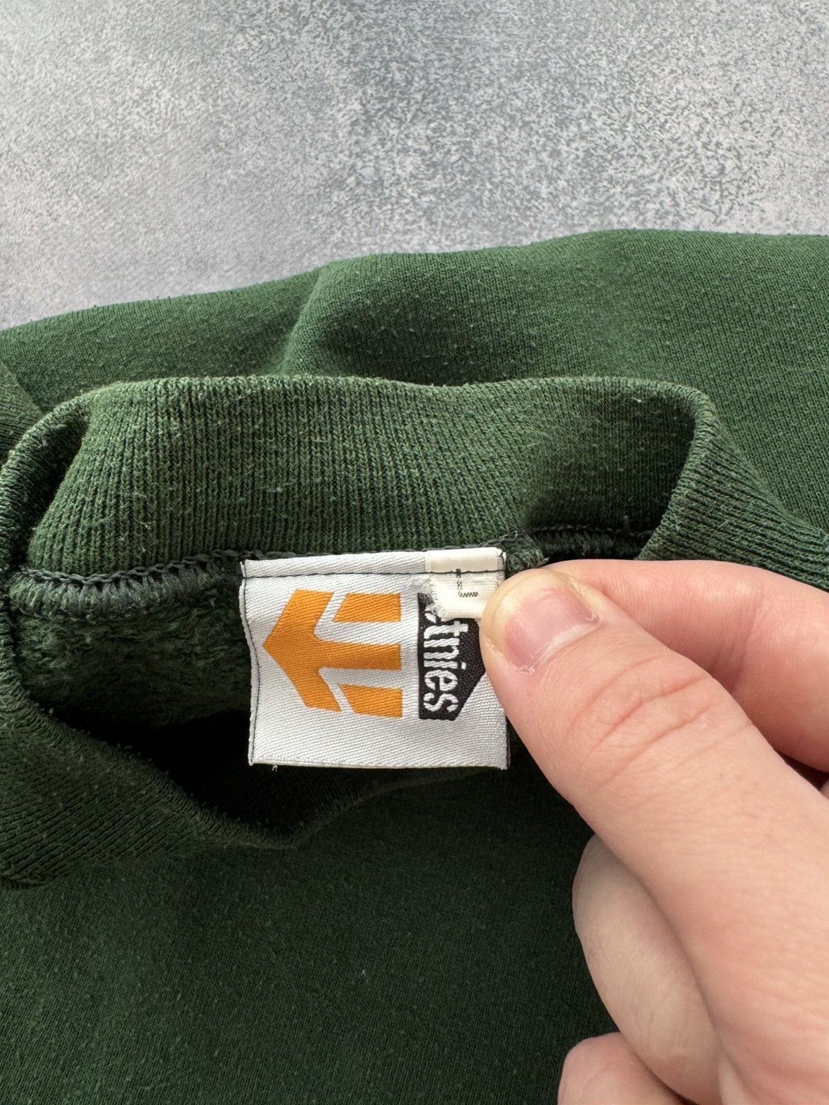 Etnies Crazy Vintage Etnies Baggy Embroidered Logo Skate Sweatshirt Size US L / EU 52-54 / 3 - 12 Thumbnail