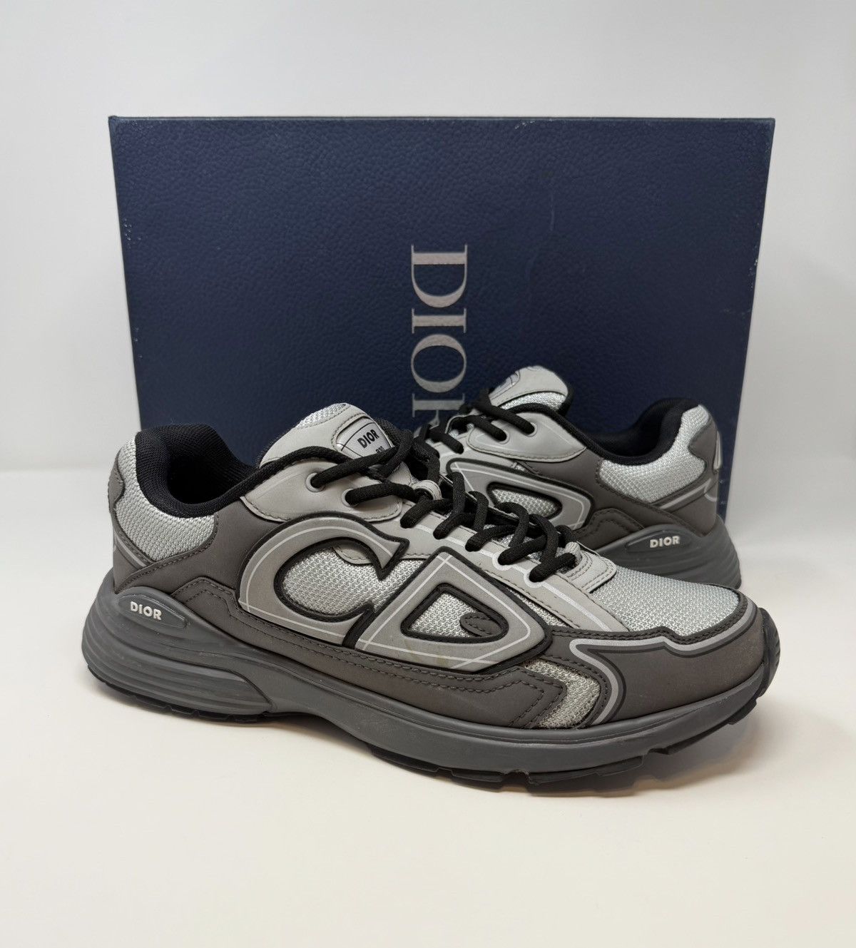 Dior Dior B30 Sneaker Grey/Anthracite Size US 9 / EU 42 - 1 Thumbnail