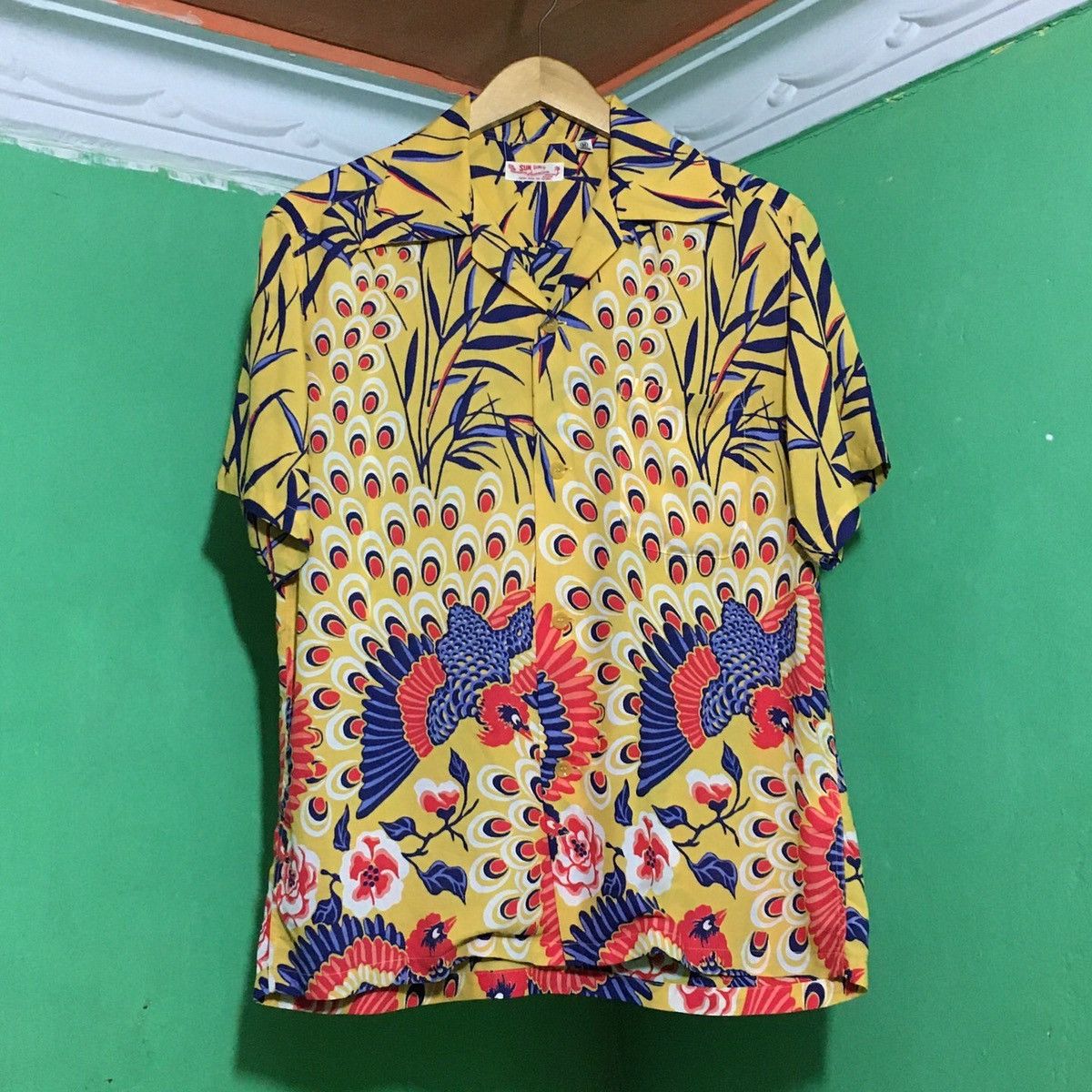 Japanese Brand 💥SOLD💥 Vintage Sun Surf Hawaiian Shirt Peacock Size US M / EU 48-50 / 2 - 1 Thumbnail