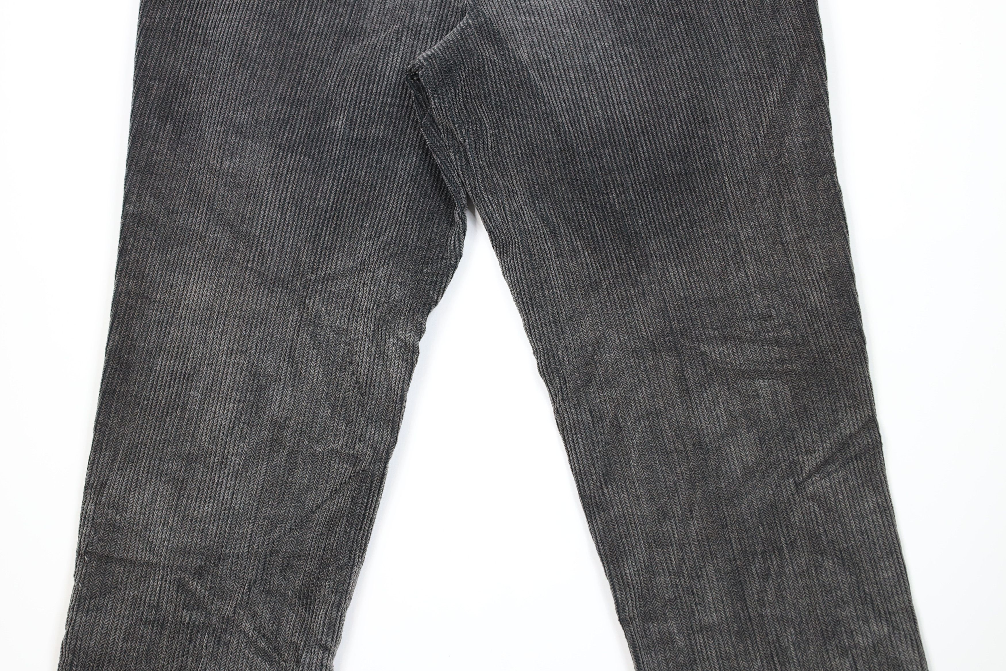 Vintage Vintage 90s Streetwear Pleated Heavy Wide Leg Corduroy Pants Size US 40 / EU 56 - 13 Thumbnail