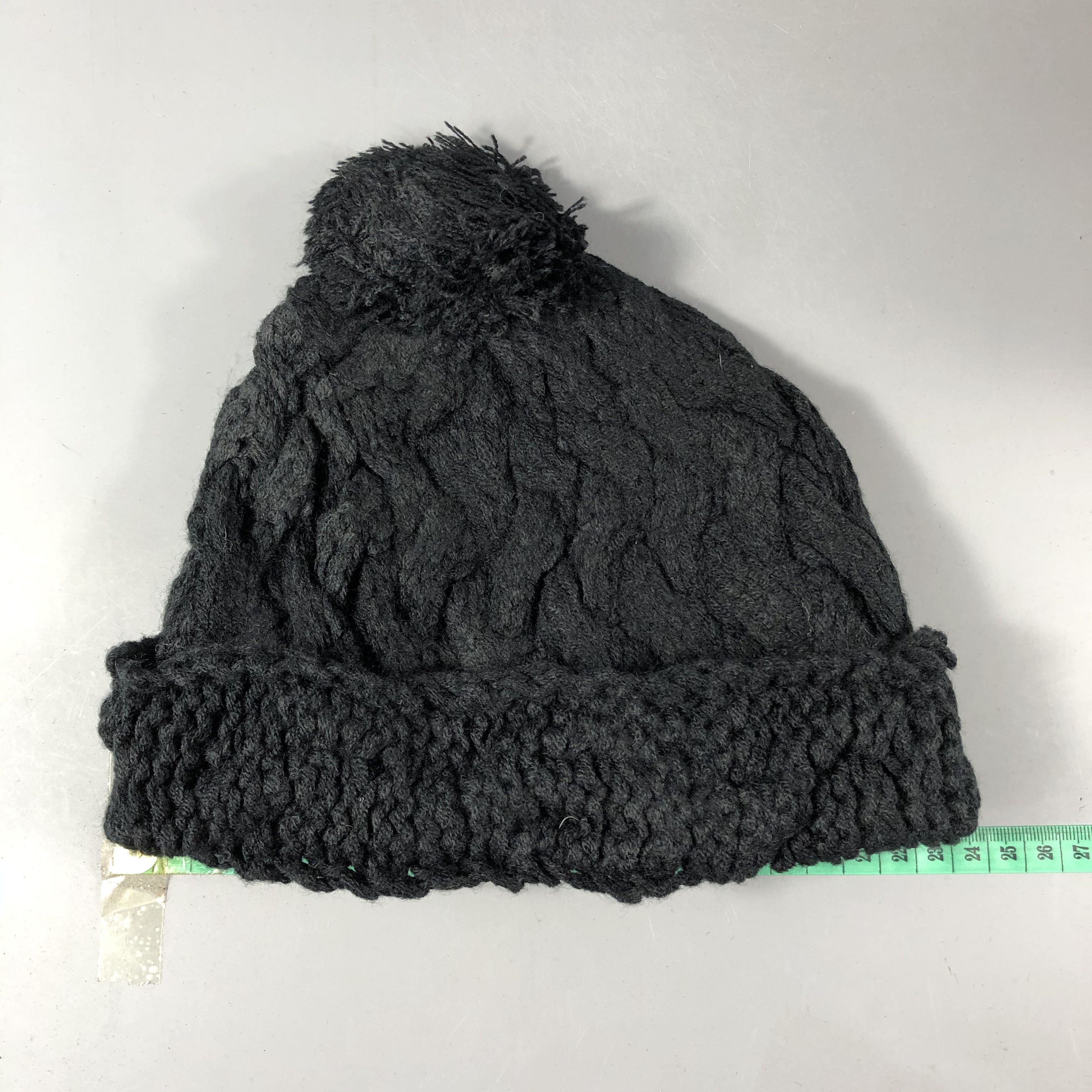 Japanese Brand Japanese Brand Crochet Pom Beanie Snowcap Hat Size ONE SIZE - 3 Thumbnail