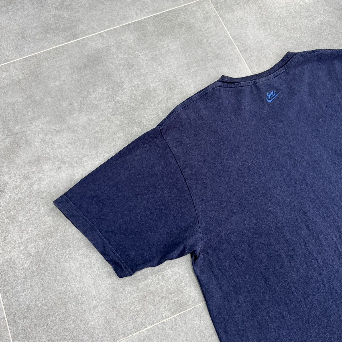 Nike × Vintage Vintage Nike Big Logo Y2K 90s Men T-Shirt Size L Size US L / EU 52-54 / 3 - 16 Thumbnail