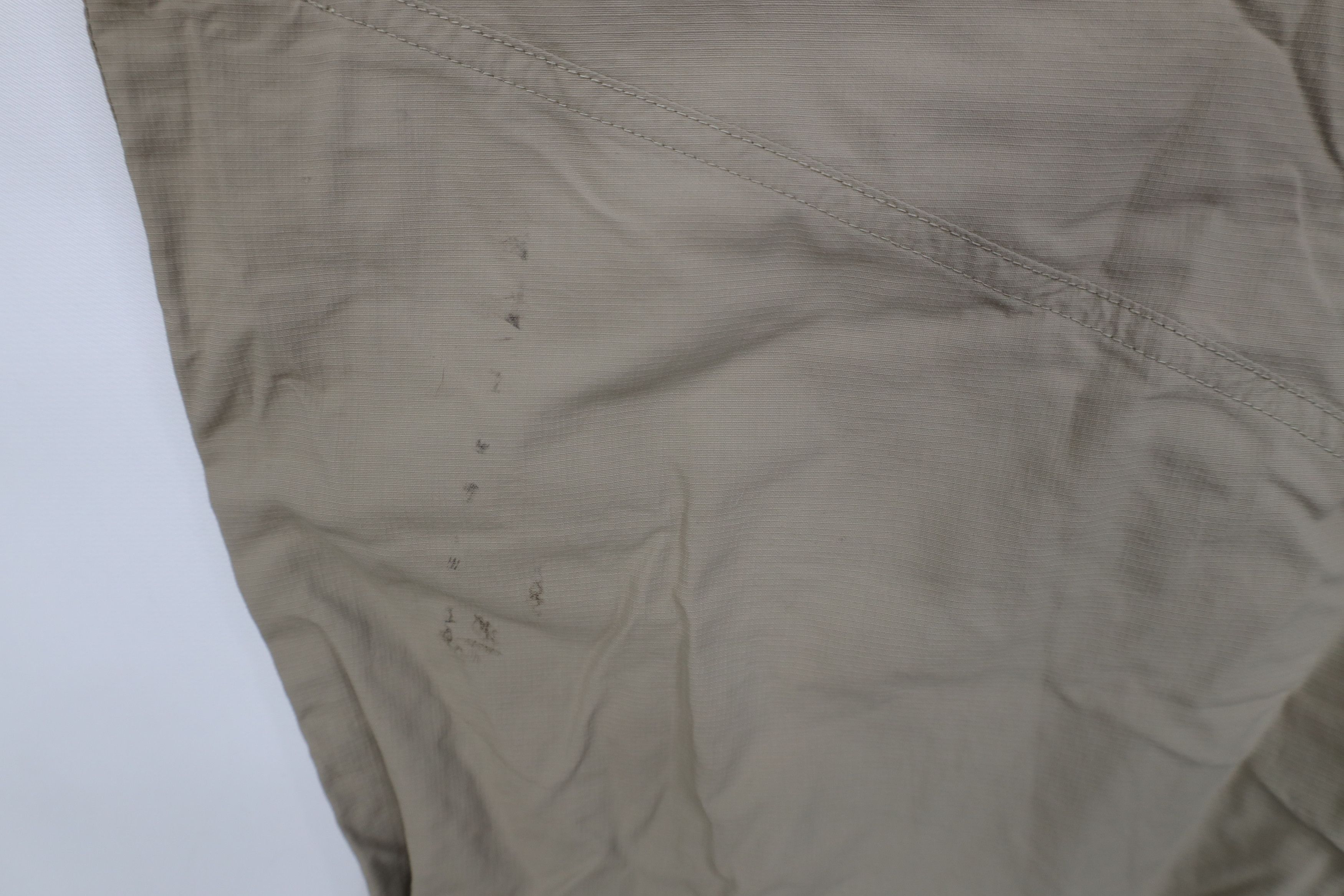 The North Face Vintage Y2K The North Face Spell Out Trekking Shorts Beige Size US 40 / EU 56 - 6 Thumbnail