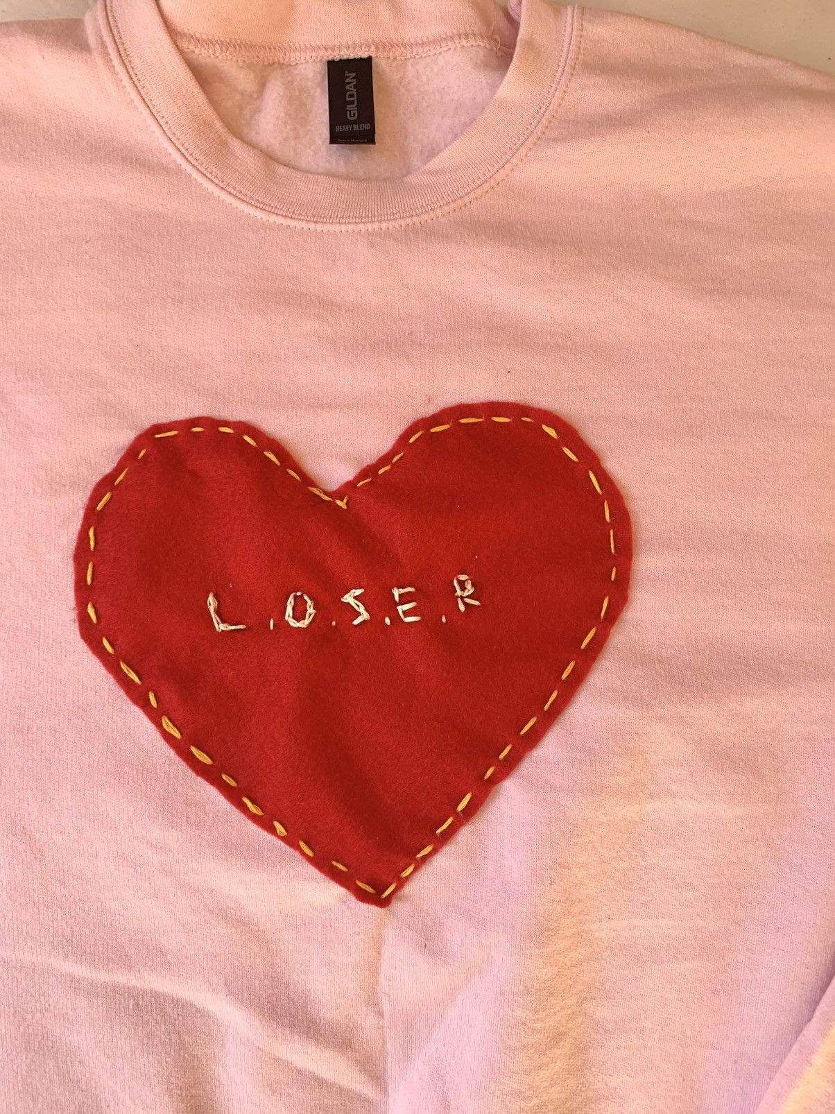 Gildan Pink heart patch crewneck Size US L / EU 52-54 / 3 - 7 Thumbnail